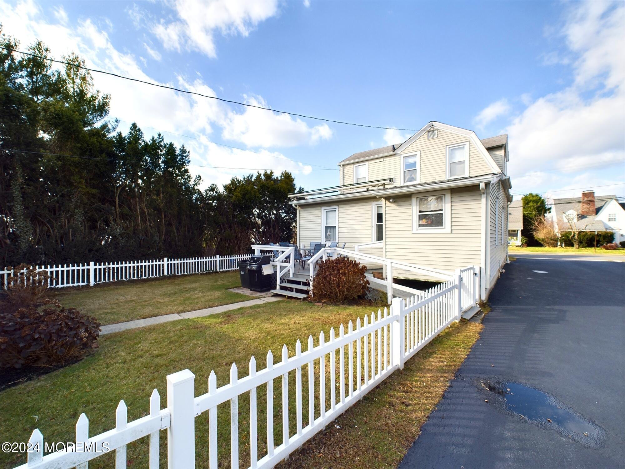 202-2021/2 Broad Street, Manasquan, New Jersey image 31