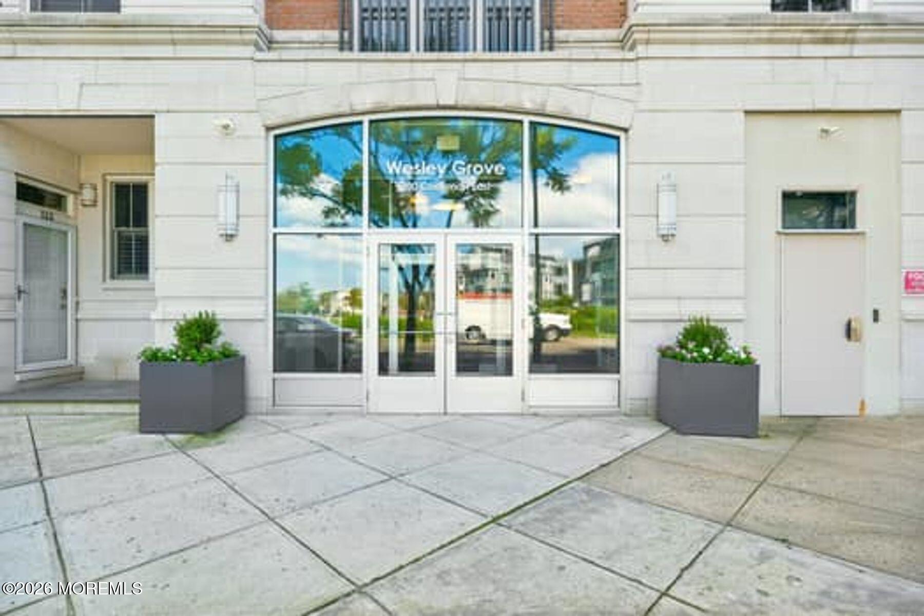 300/ SE Cookman Avenue SE 201