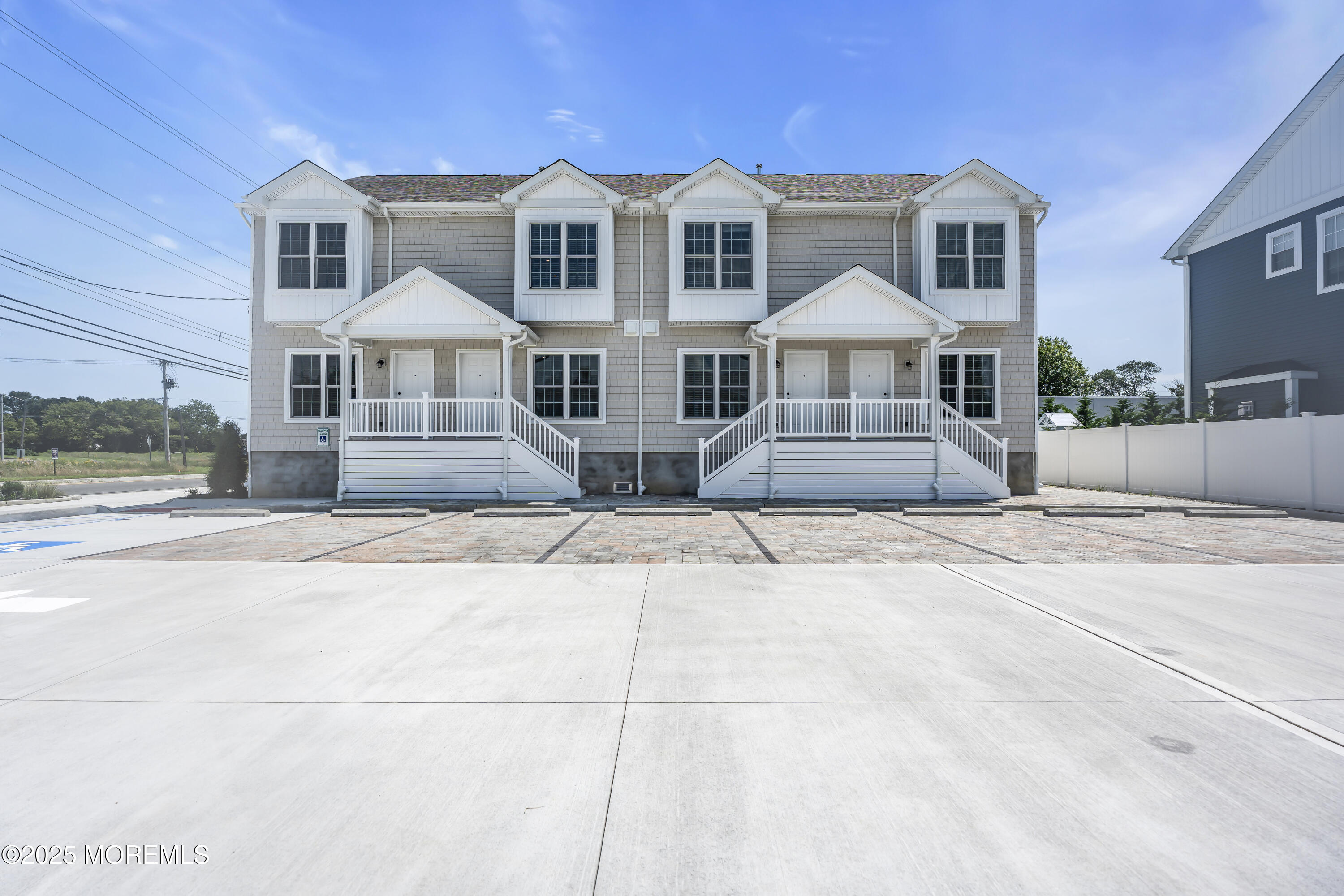 604 Ocean Road