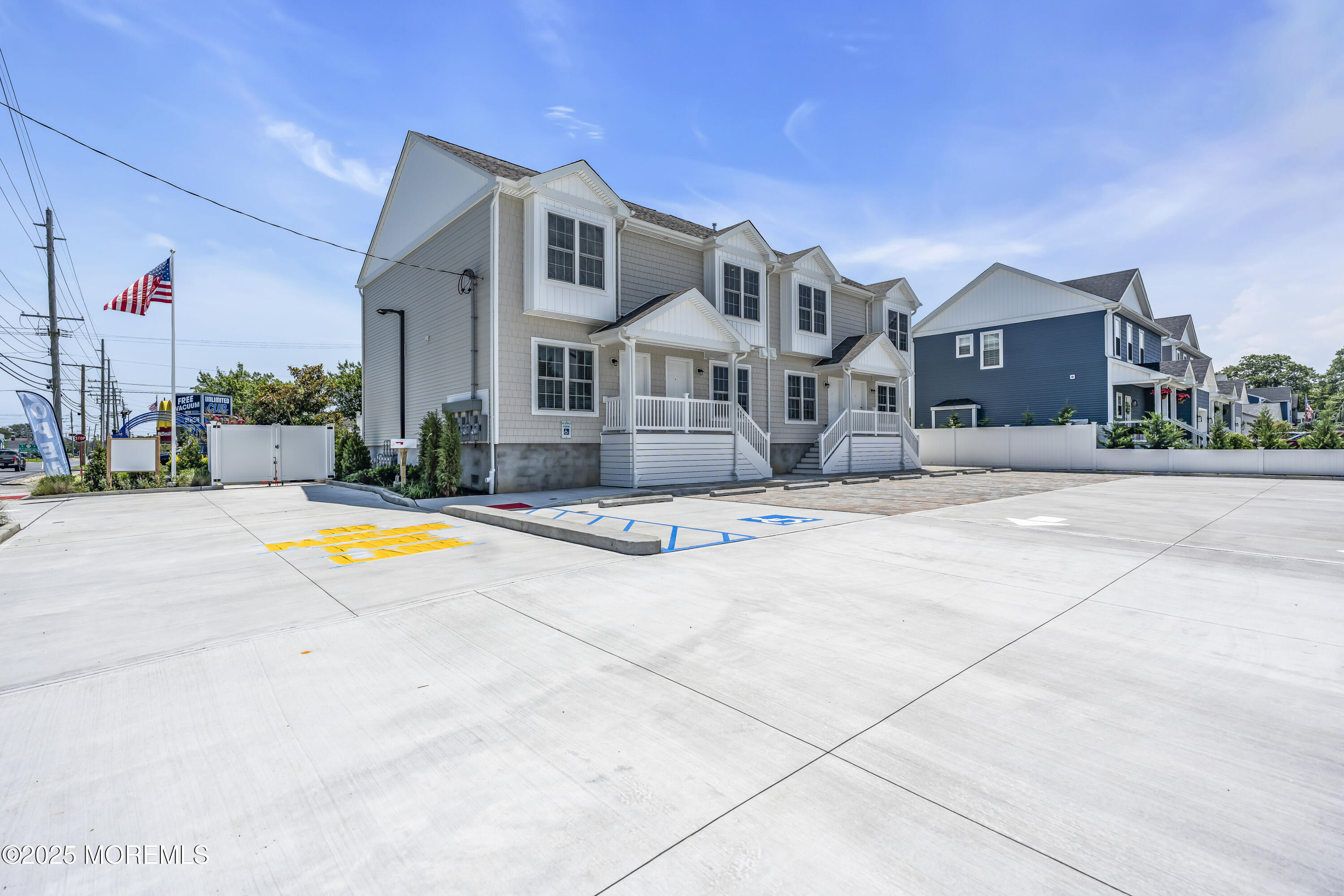 604 Ocean Road