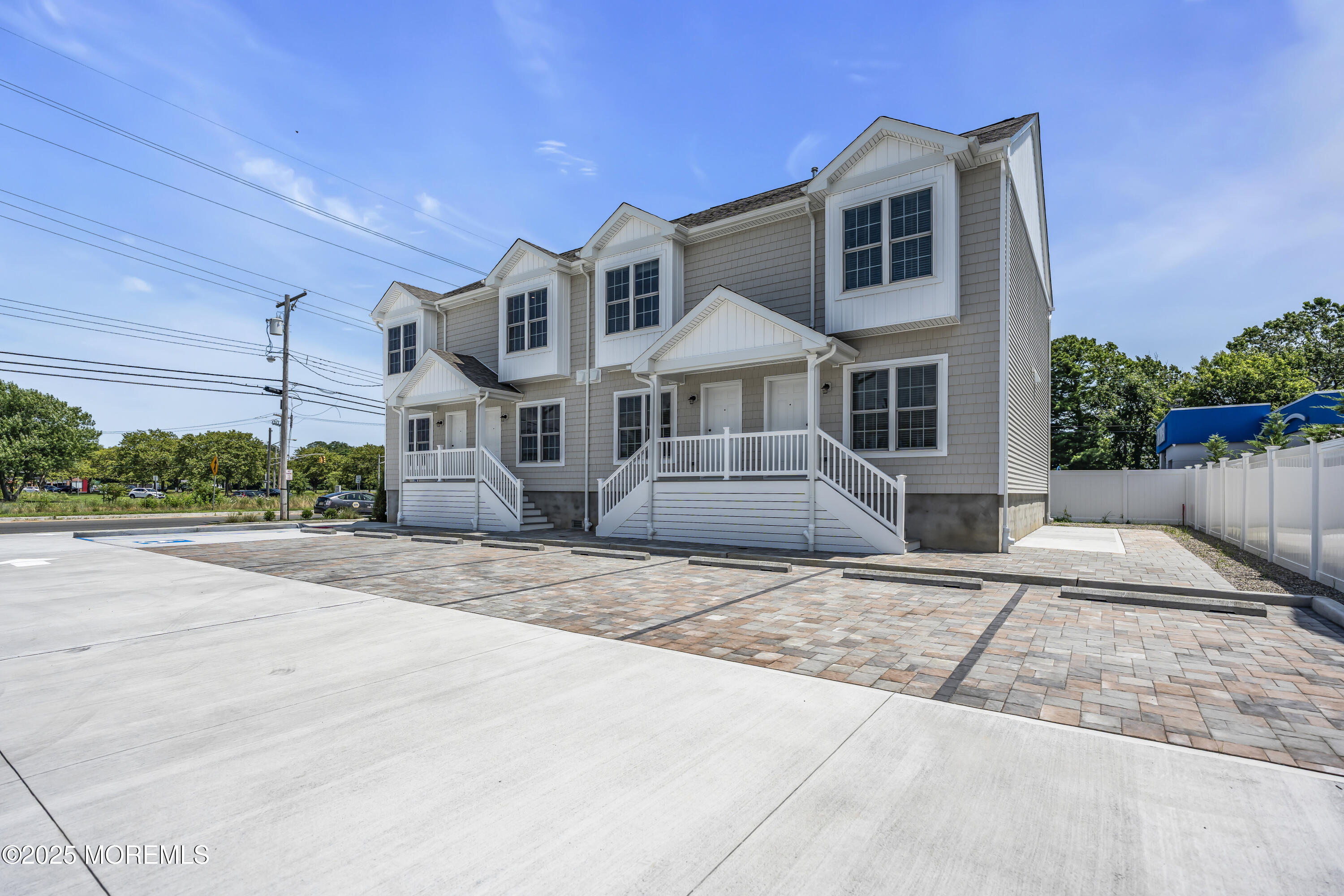 604 Ocean Road