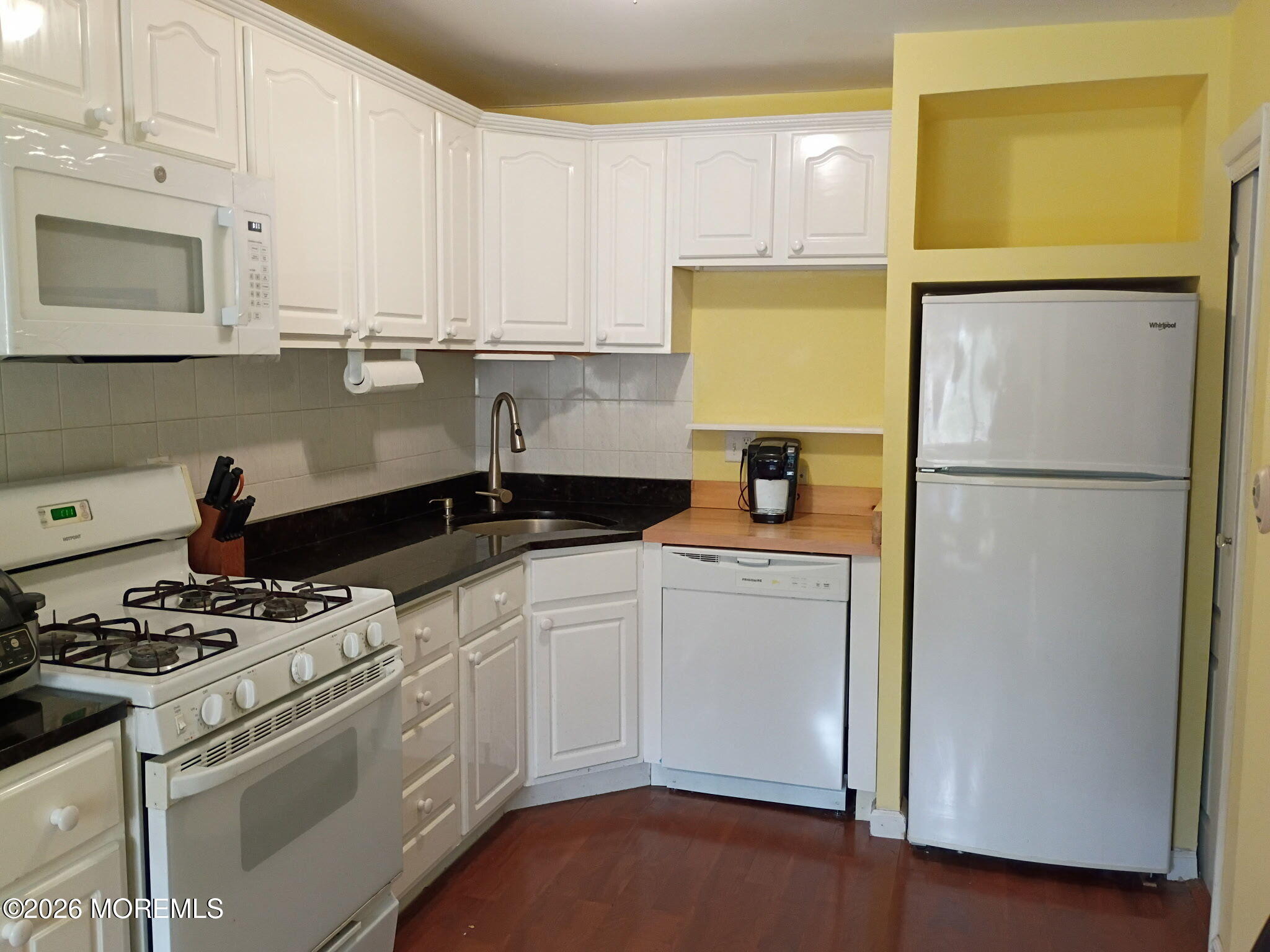 6 Lake Avenue 3B