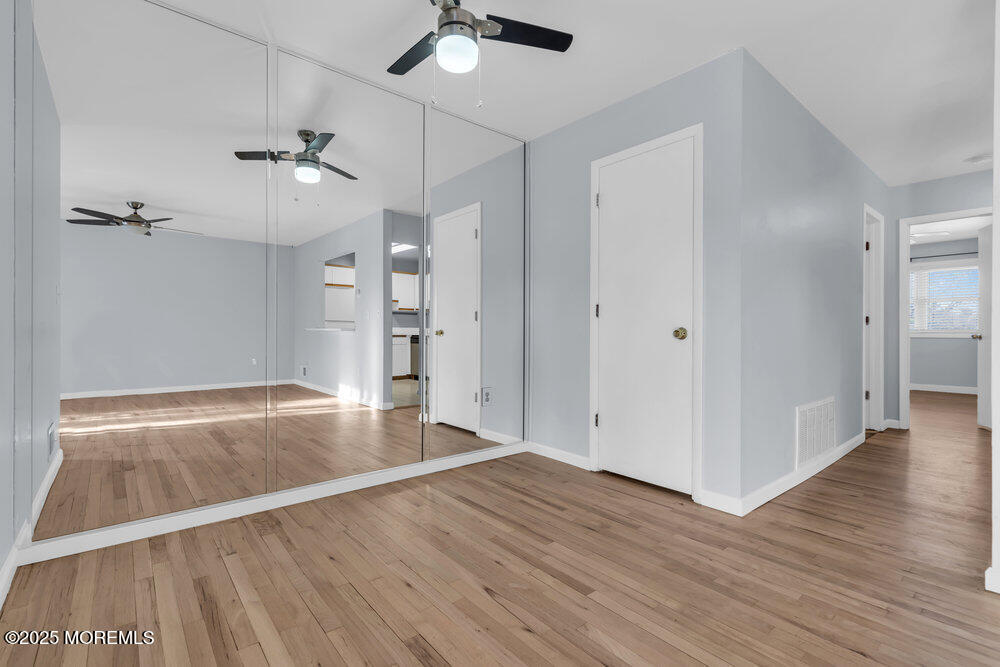 3403 Bridge Avenue 13