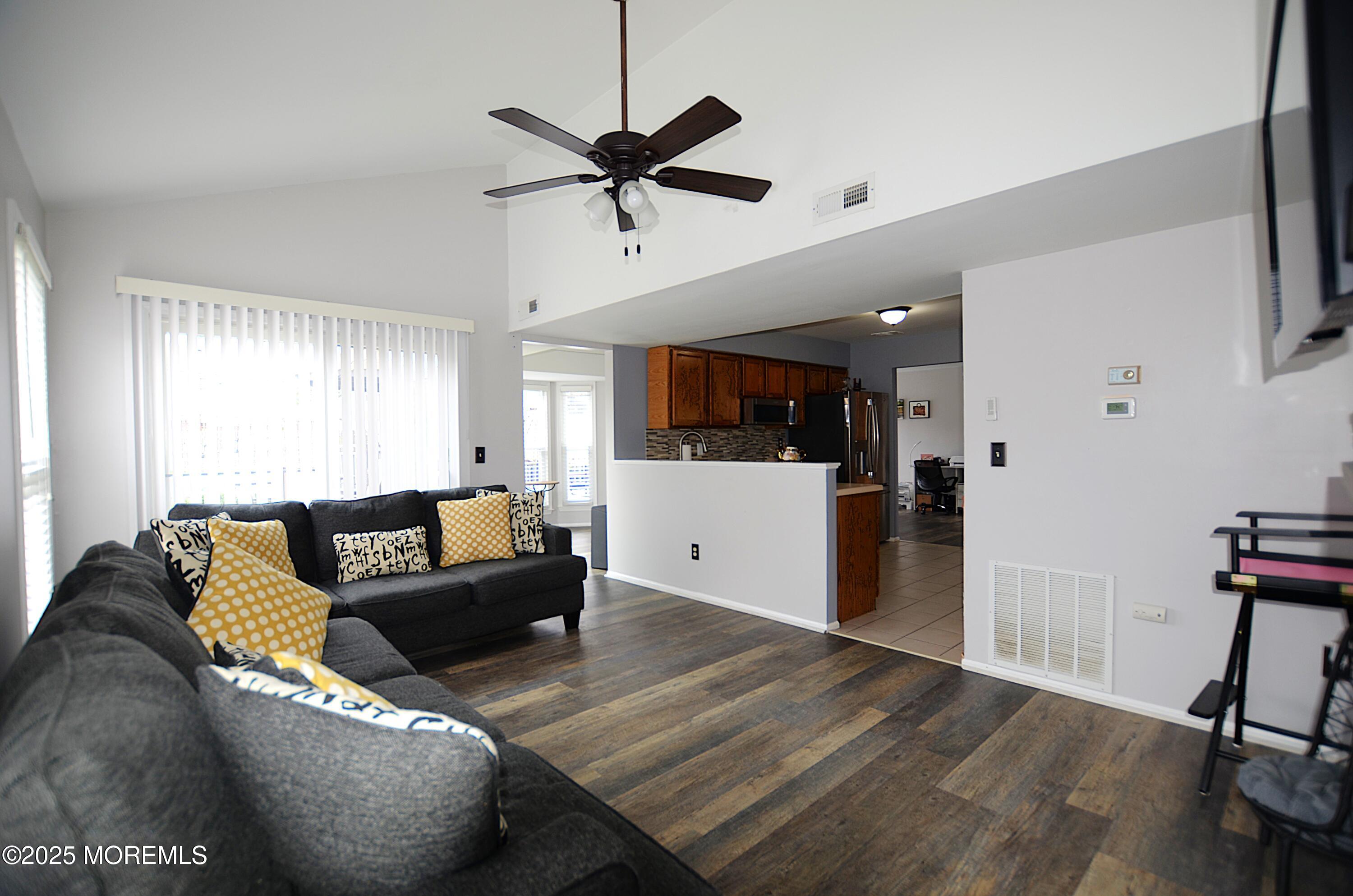 10 Cripple Creek Road, Howell, New Jersey image 15