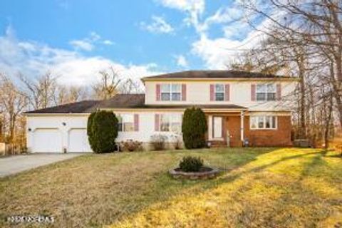 Photo of 6 Katie Court, Lakewood, NJ 08701 (MLS # 22602160)