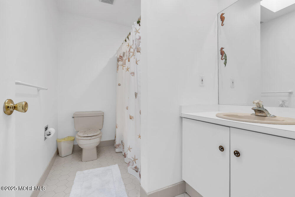 5 Black Pine Lane, Brielle, New Jersey image 19