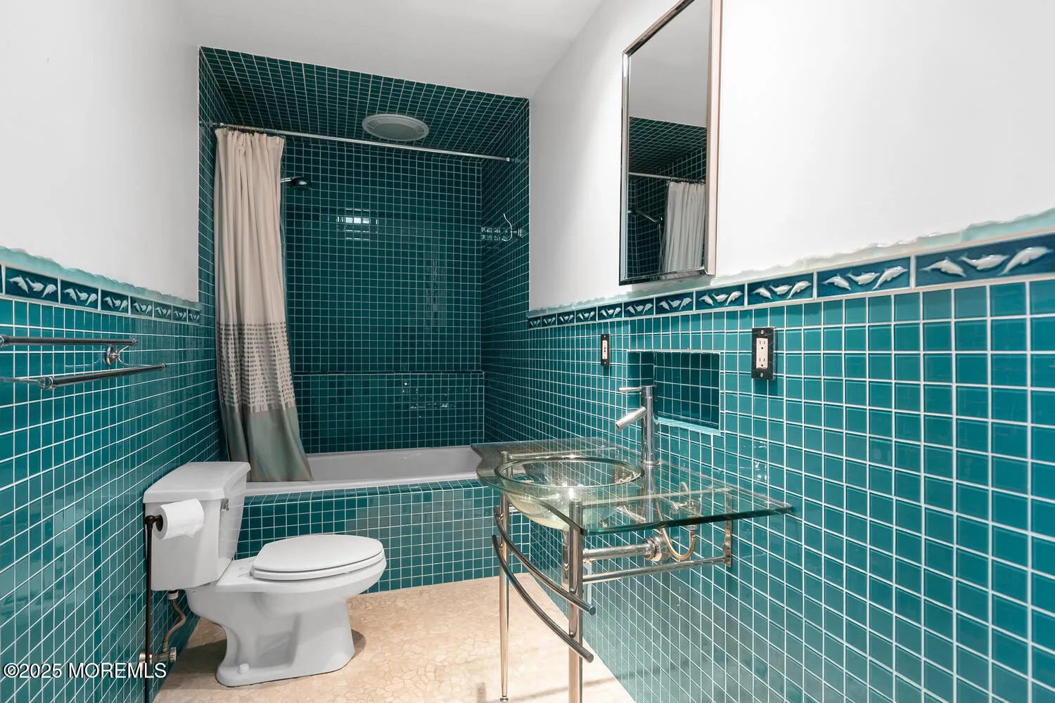 Holmdel, New Jersey 07733, United States, 5 Bedrooms Bedrooms, ,3 BathroomsBathrooms,Residential,Active,224897