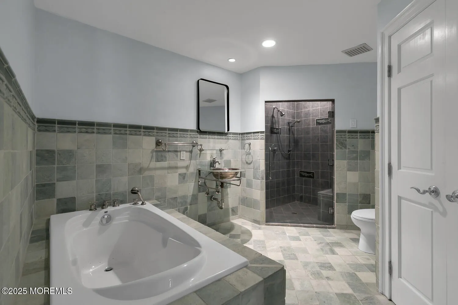 Holmdel, New Jersey 07733, United States, 5 Bedrooms Bedrooms, ,3 BathroomsBathrooms,Residential,Active,224897