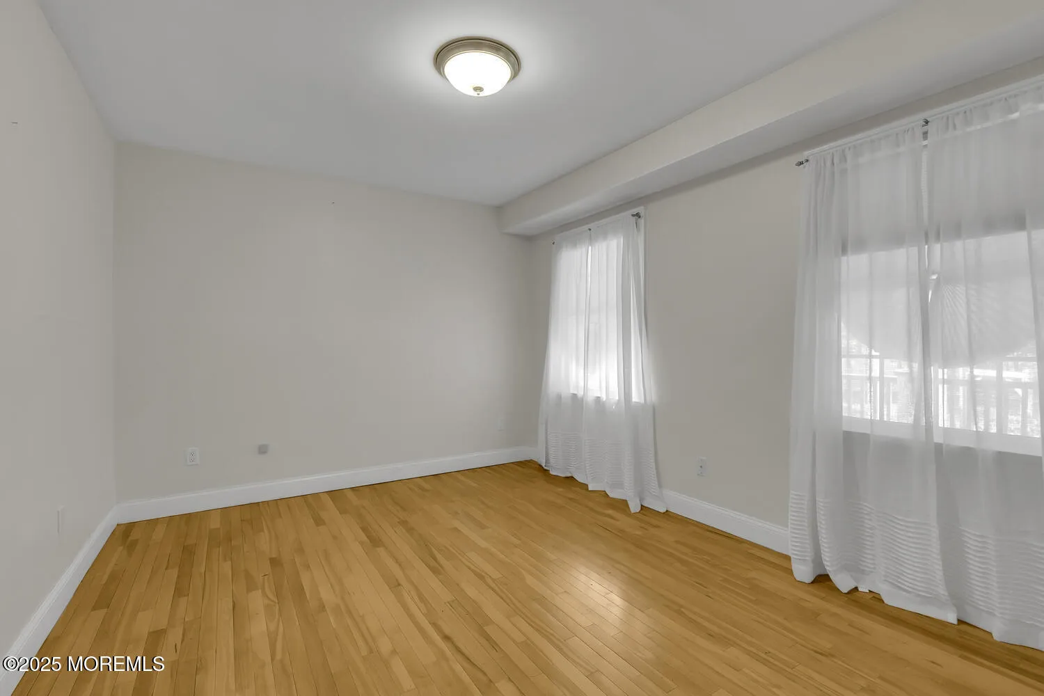 Holmdel, New Jersey 07733, United States, 5 Bedrooms Bedrooms, ,3 BathroomsBathrooms,Residential,Active,224897