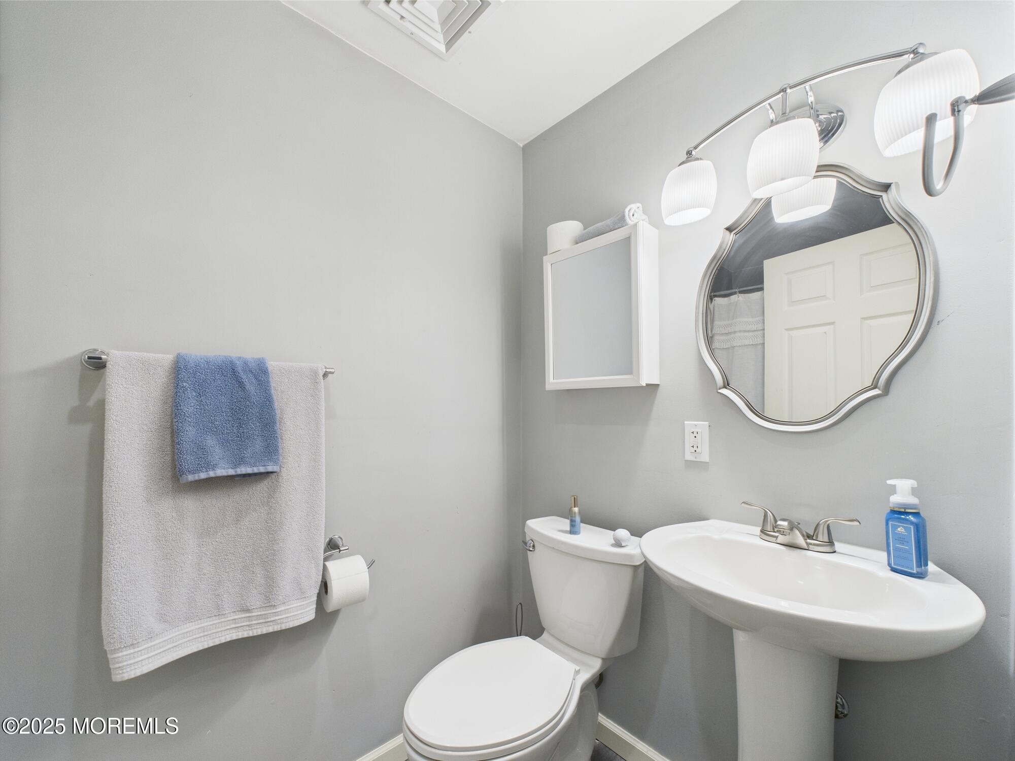 4 Liberty Court, Howell, New Jersey image 22