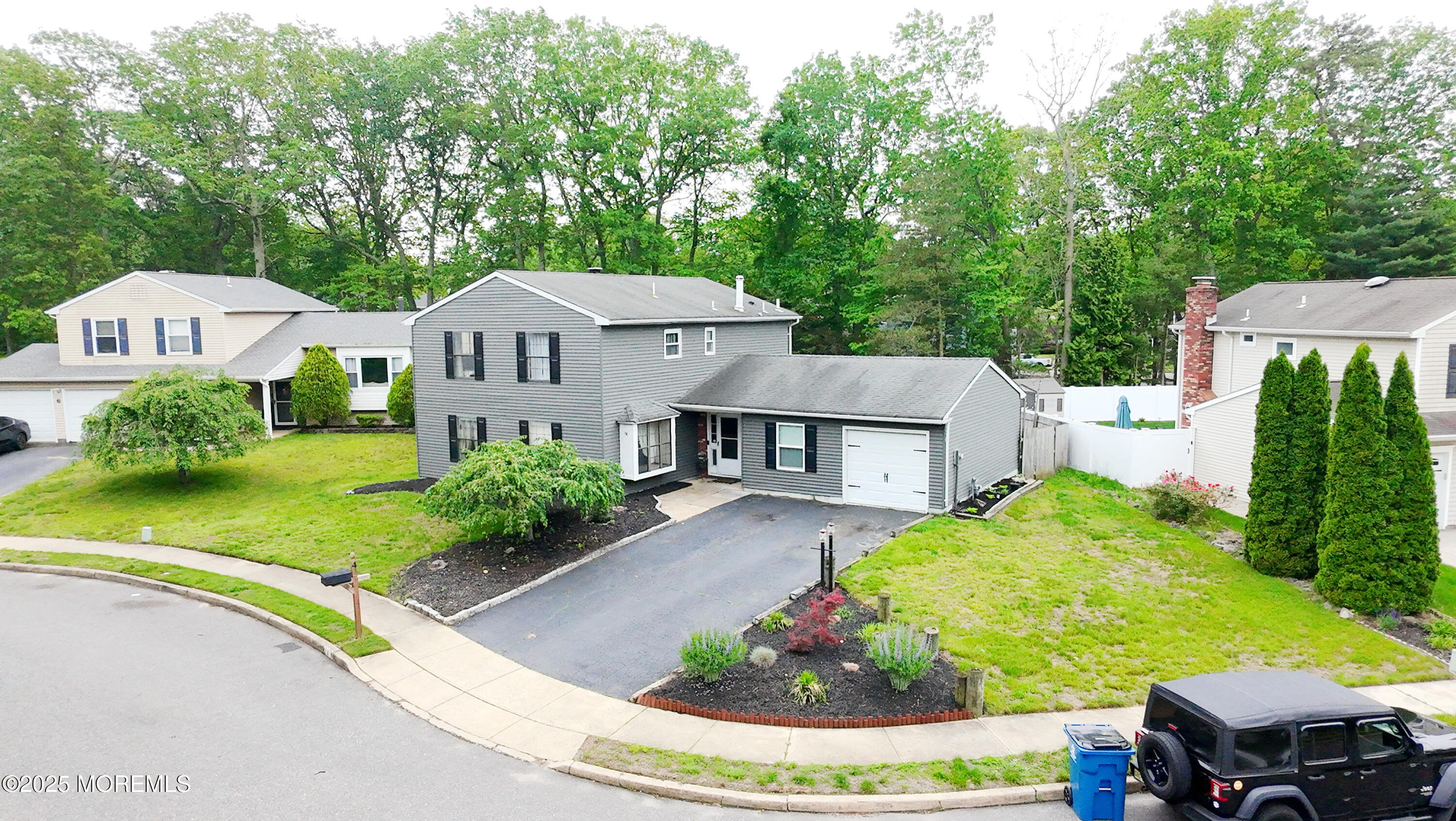 4 Liberty Court, Howell, New Jersey image 1