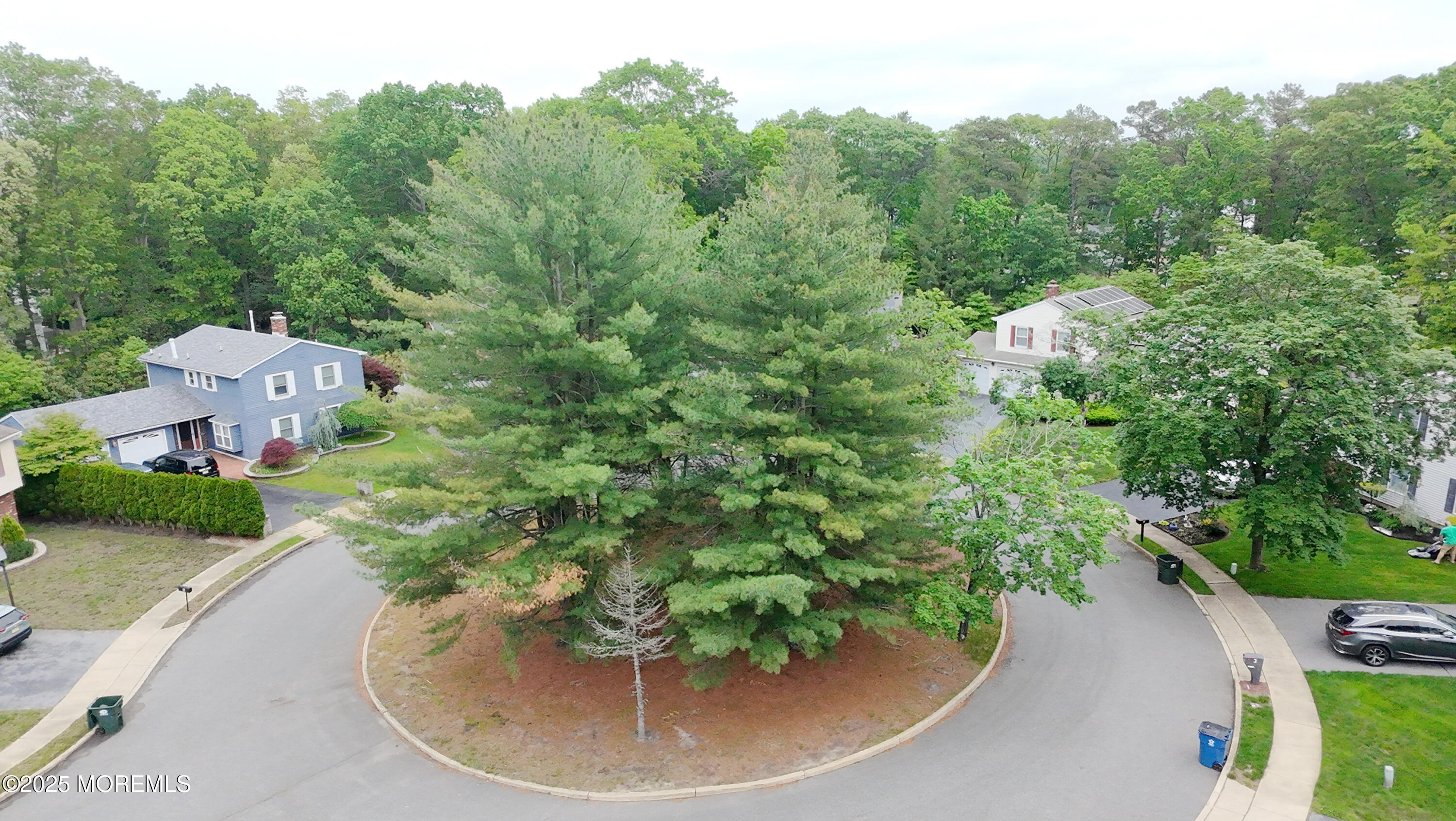 4 Liberty Court, Howell, New Jersey image 2