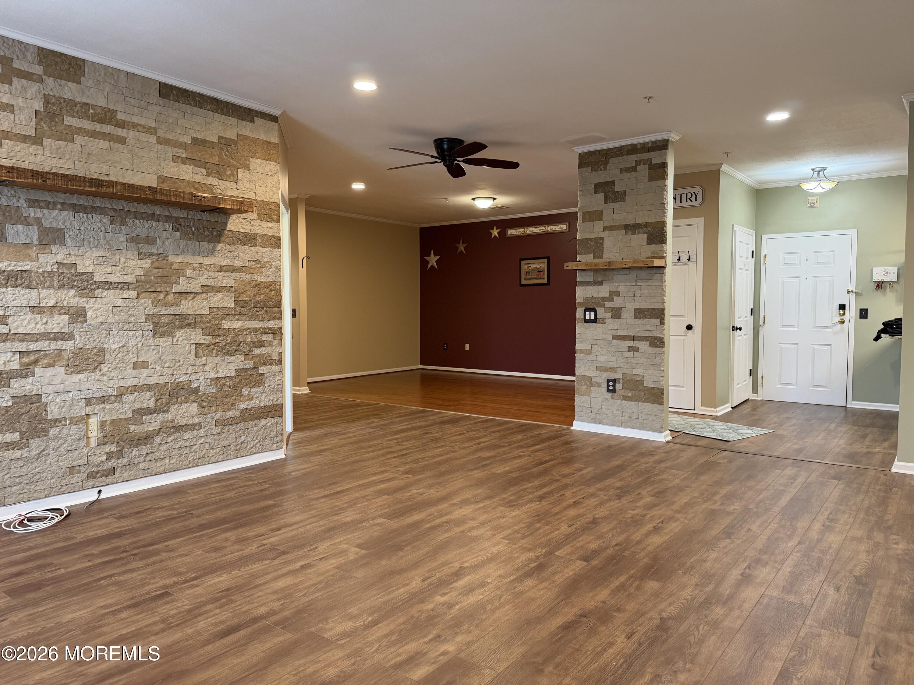 319 Regency Place 319