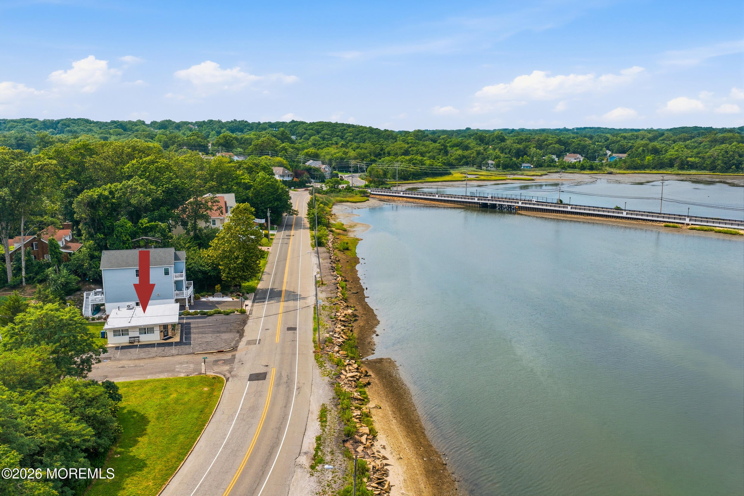 27 S Riverside Drive