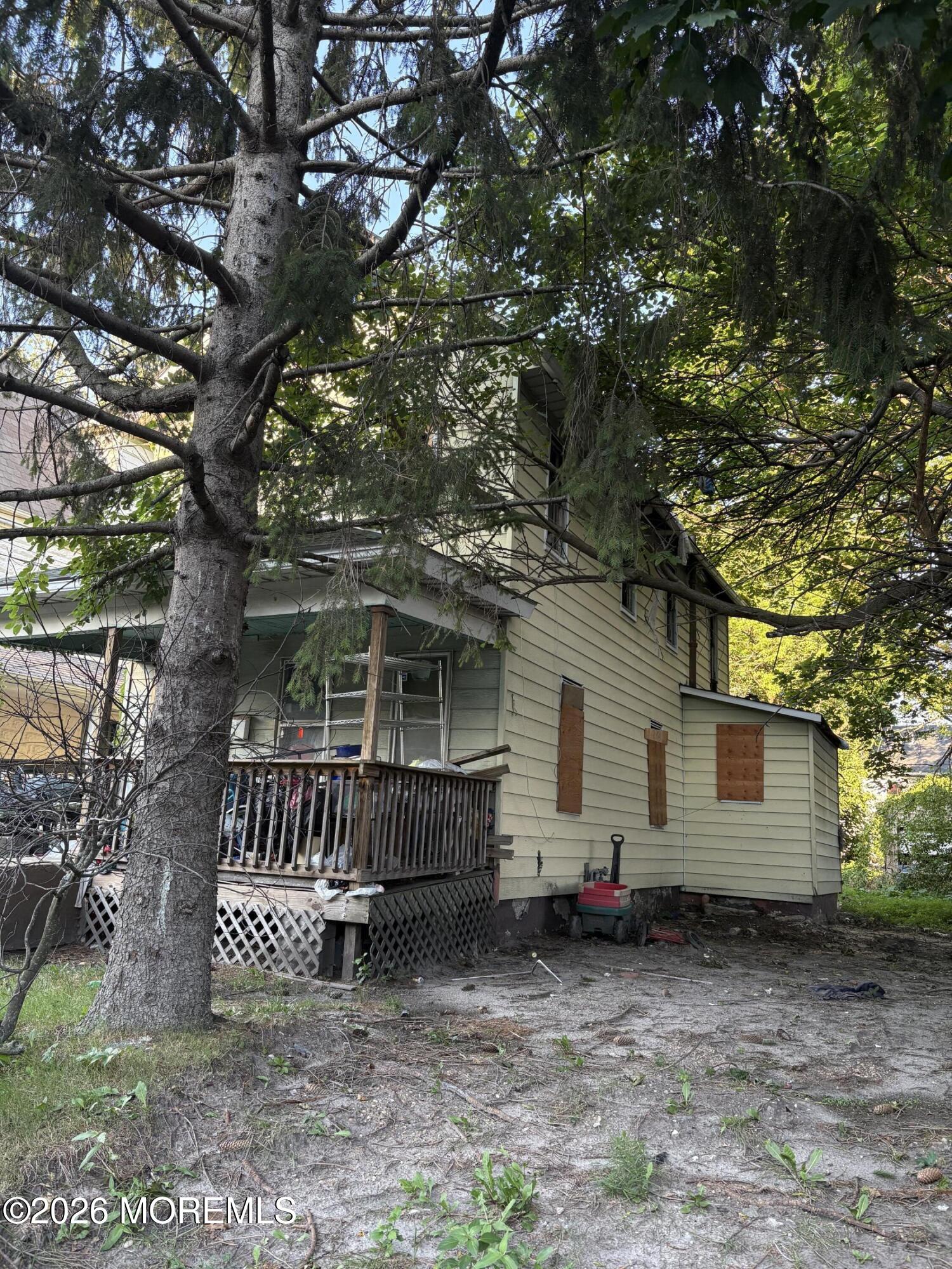 136 Ridge Avenue