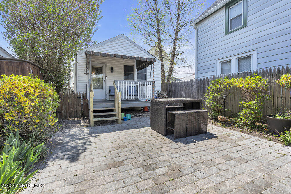 503 1/2 Park Place Avenue