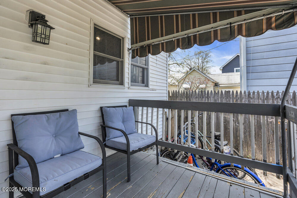 503 1/2 Park Place Avenue