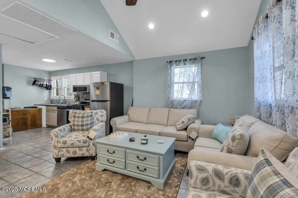 503 1/2 Park Place Avenue