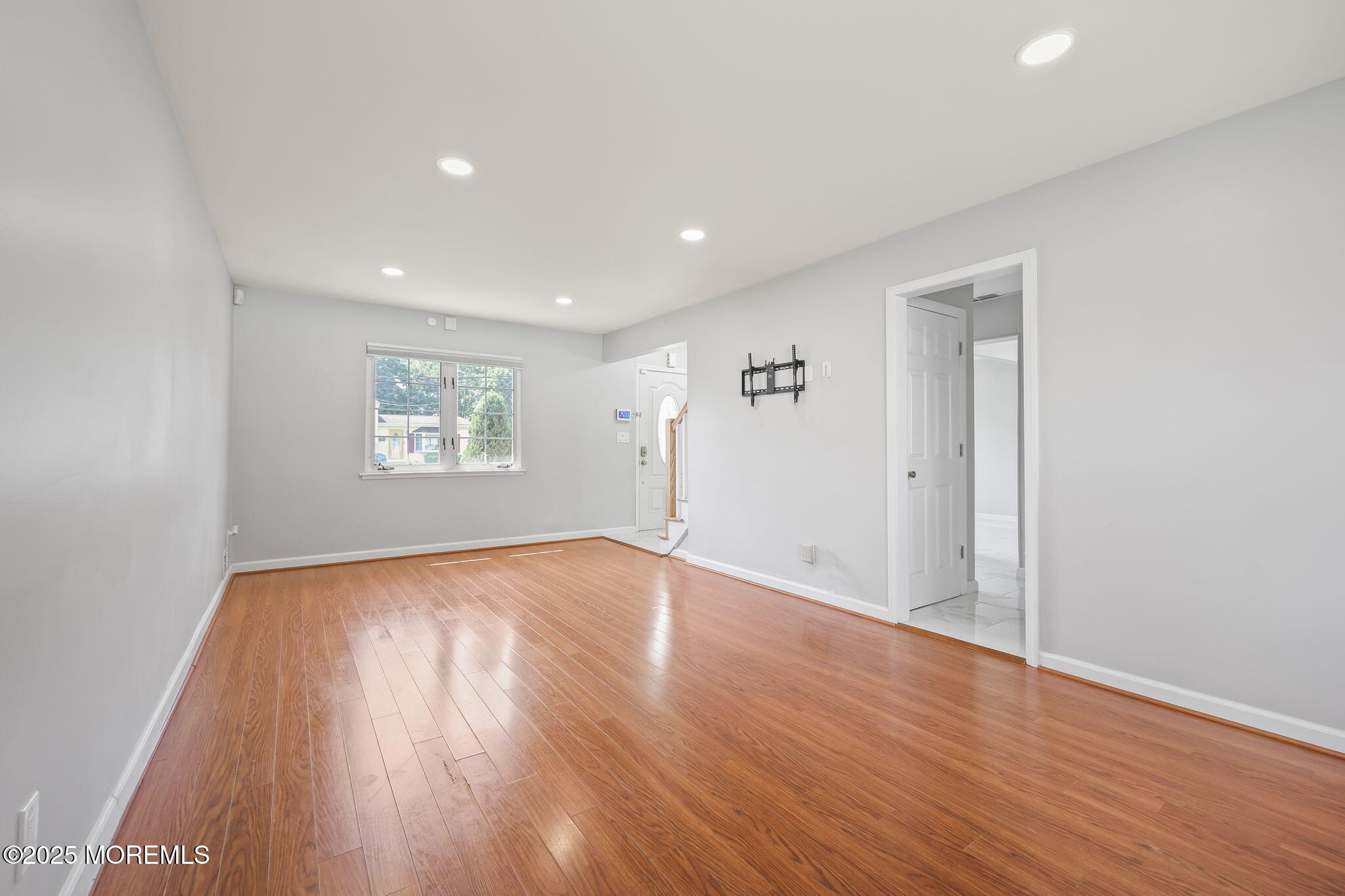 4 Thomas Street