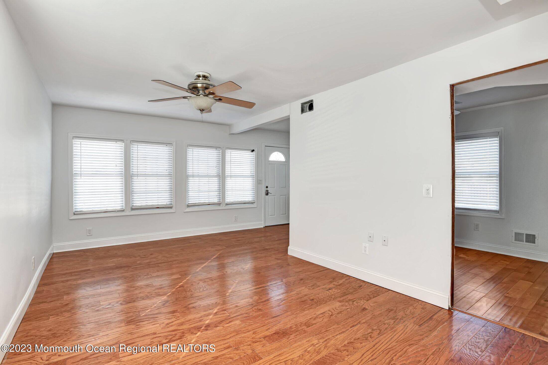 17 Central Avenue, Highlands, New Jersey image 6