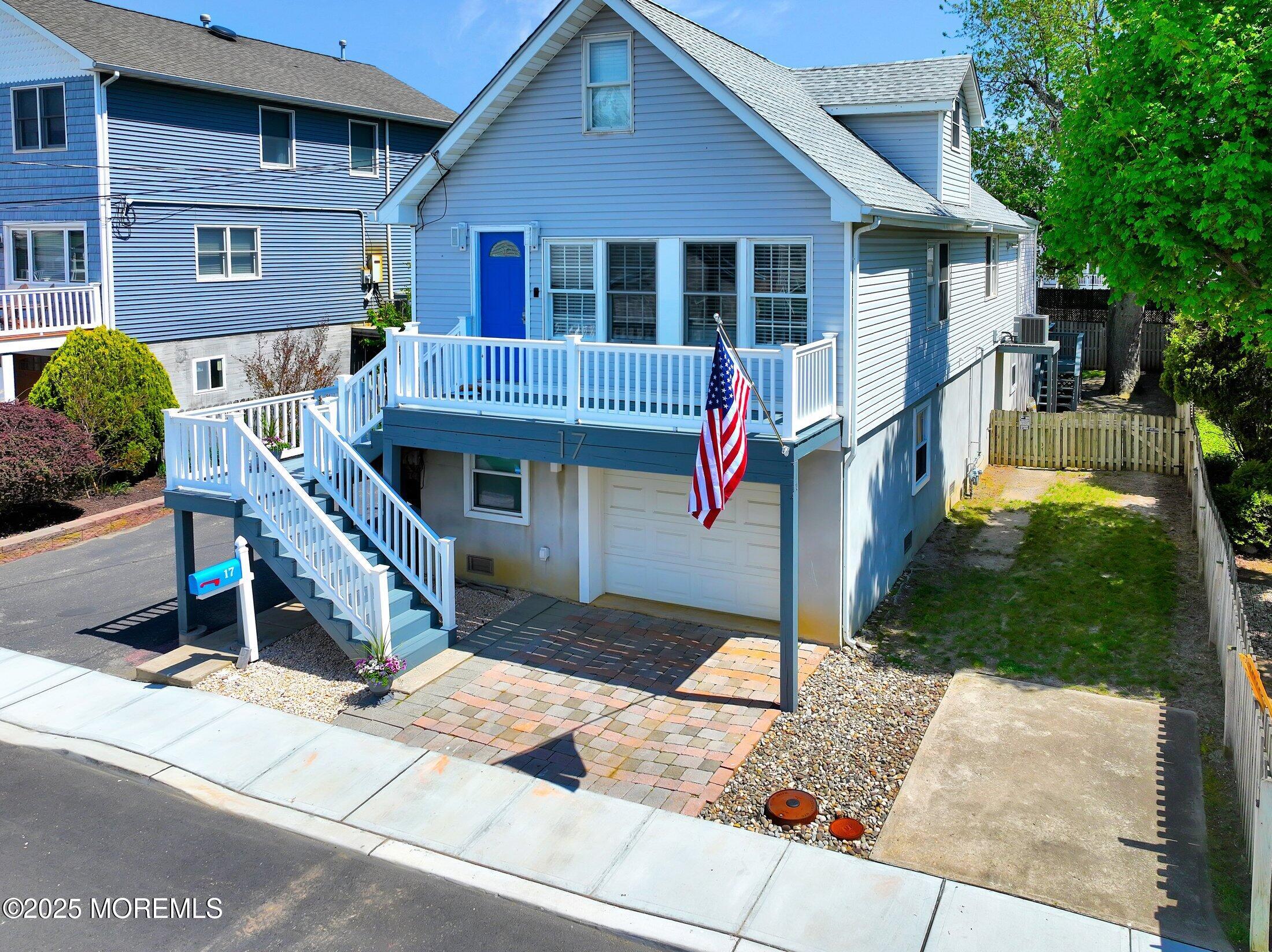 17 Central Avenue, Highlands, New Jersey image 3