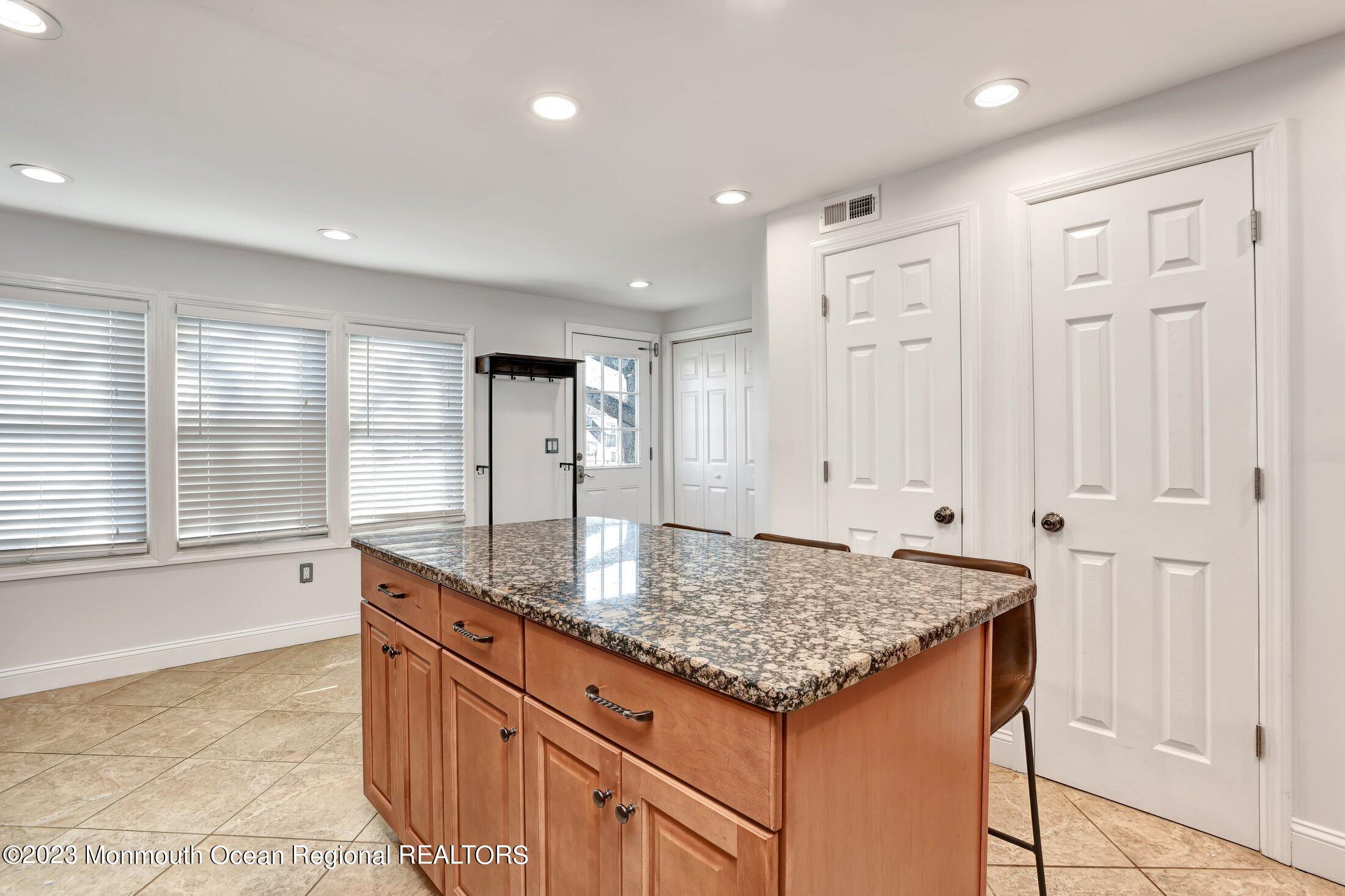 17 Central Avenue, Highlands, New Jersey image 14