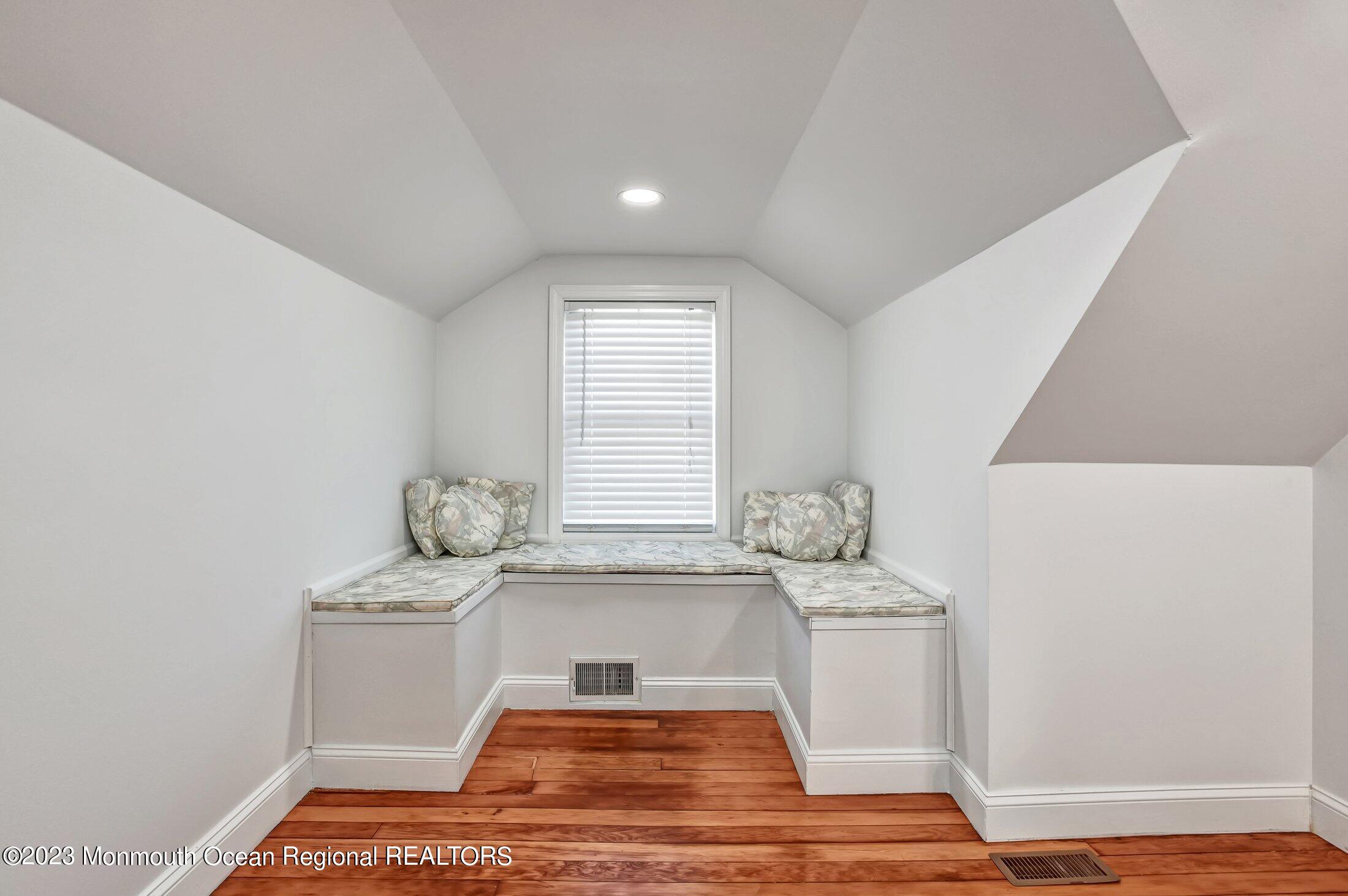 17 Central Avenue, Highlands, New Jersey image 18