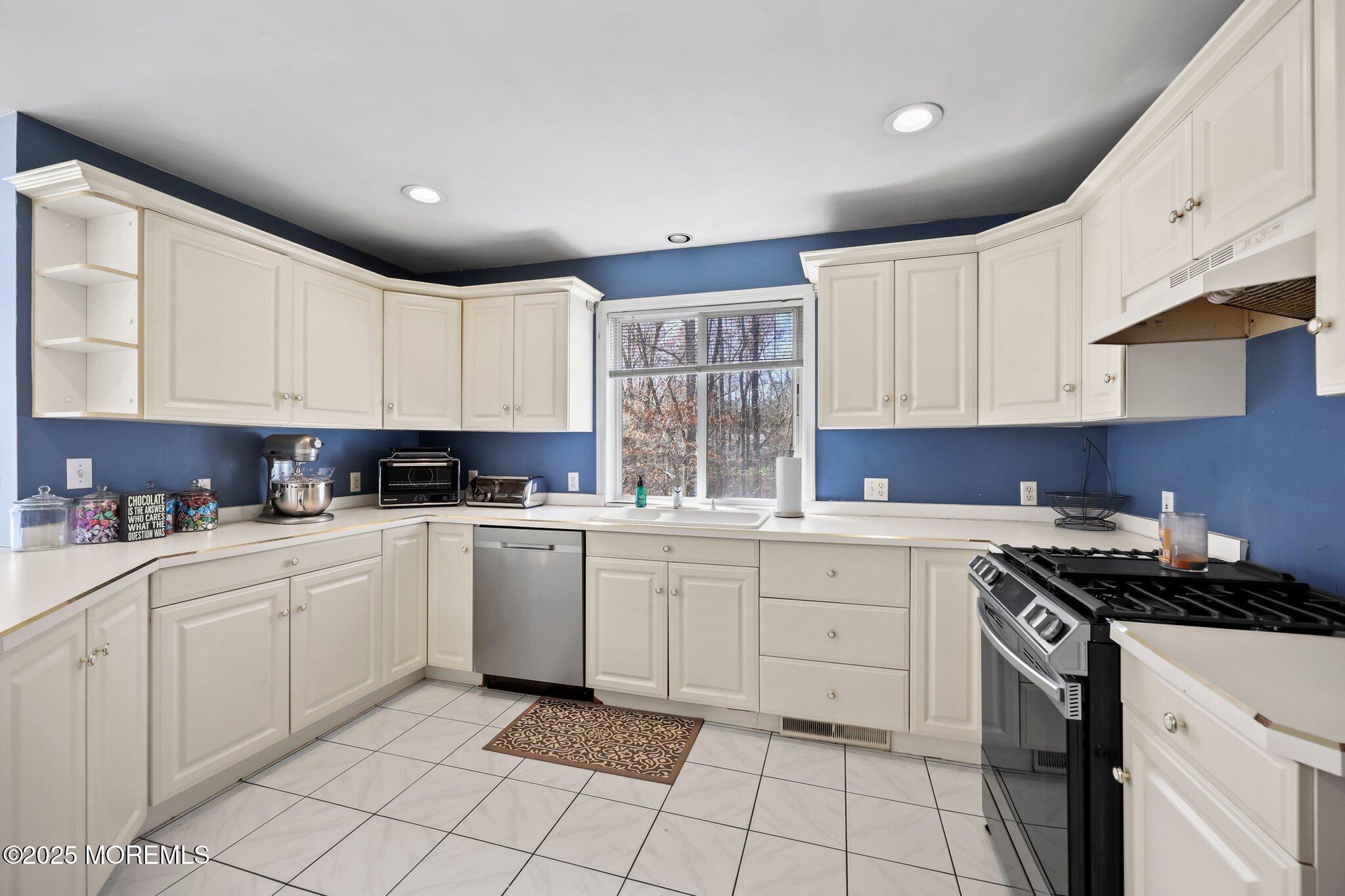 69 Johnson Lane, Jackson, New Jersey image 20