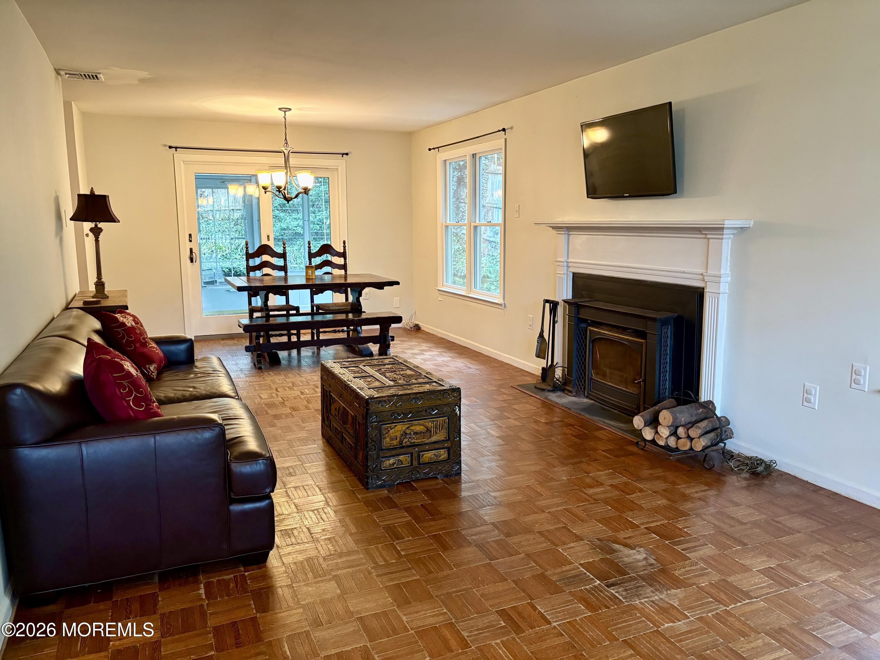 104 E Washington Avenue