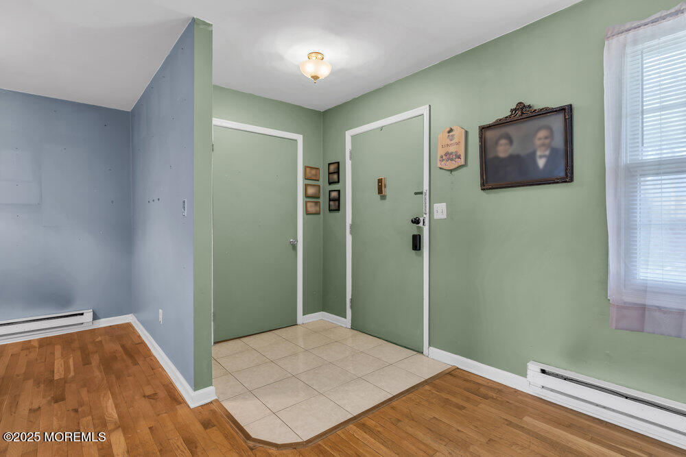 125 Korn Market #D, Freehold, New Jersey image 2