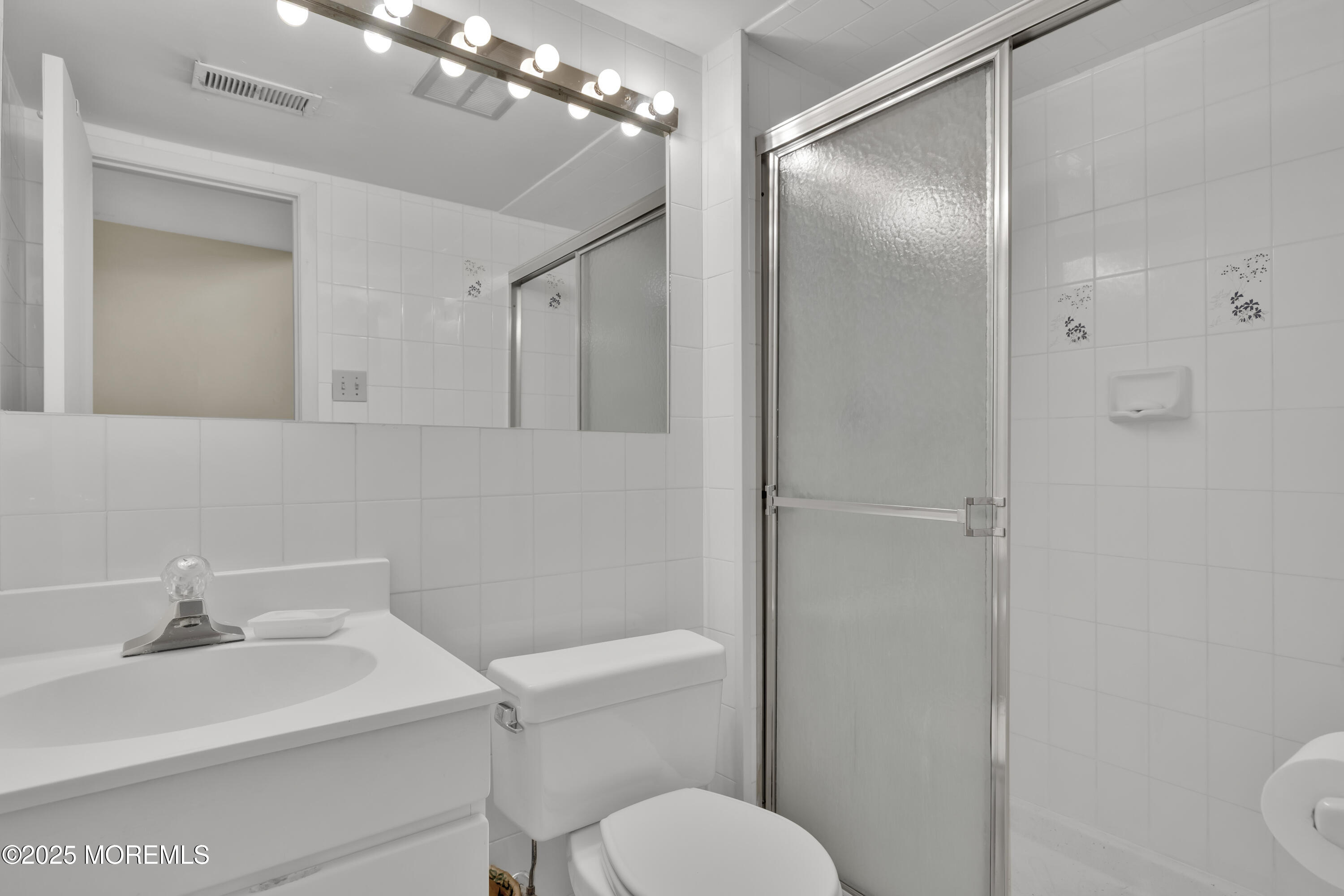 55 Sapphire Lane, Matawan, New Jersey image 23
