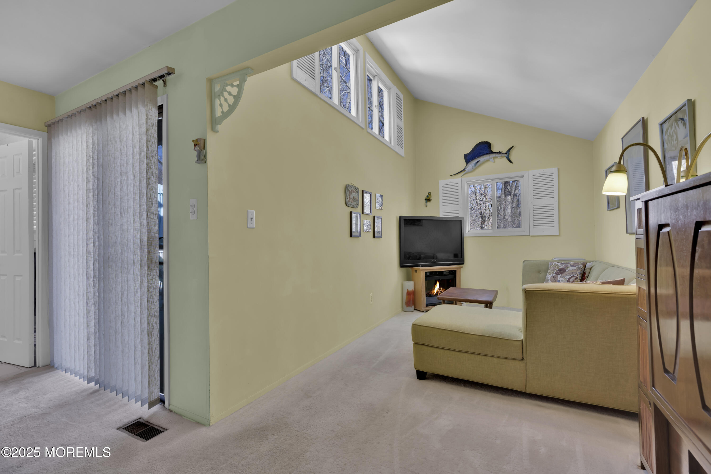 55 Sapphire Lane, Matawan, New Jersey image 11