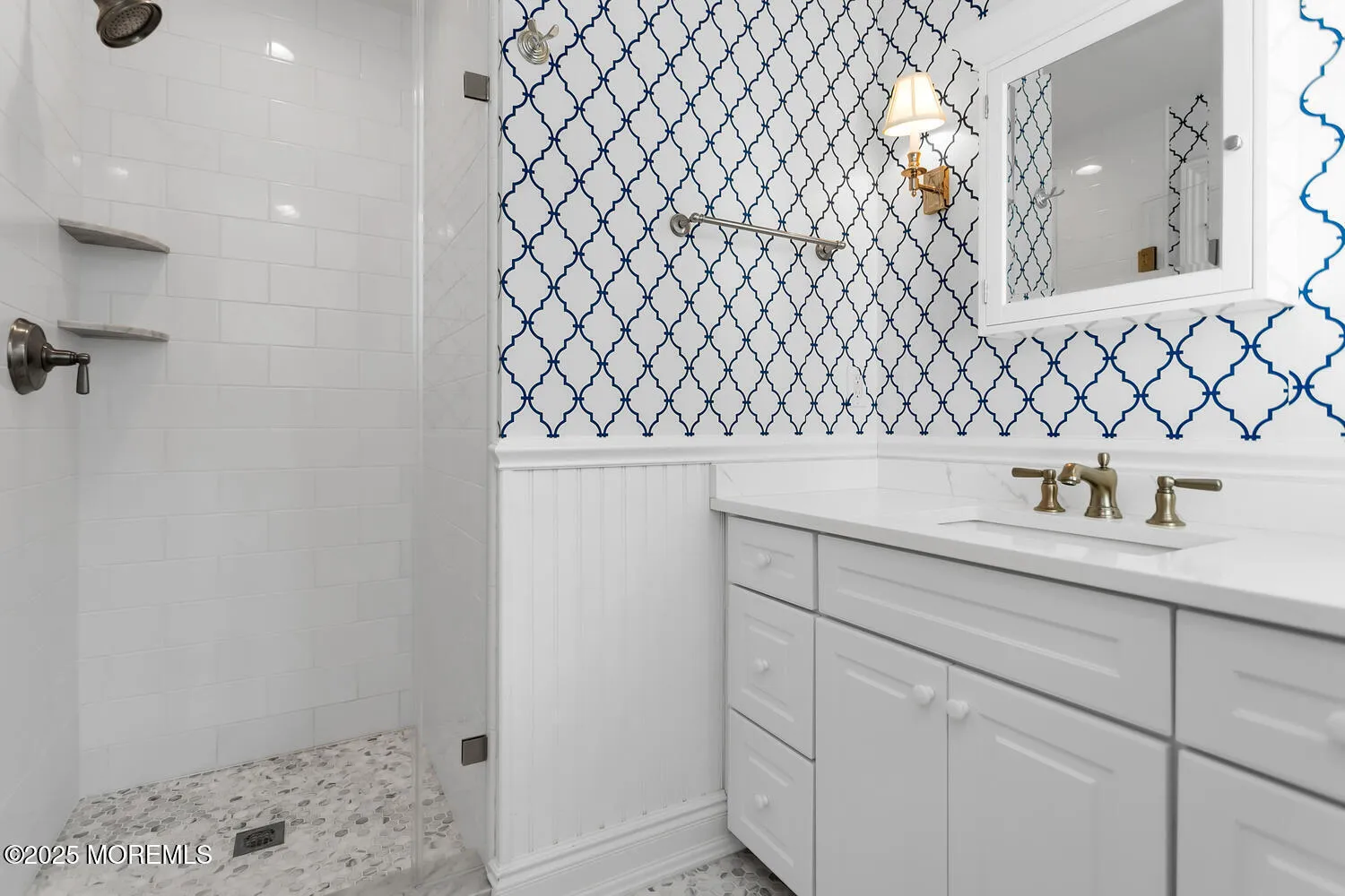 Rumson, New Jersey 07760, United States, 5 Bedrooms Bedrooms, ,7 BathroomsBathrooms,Residential,Active,196272