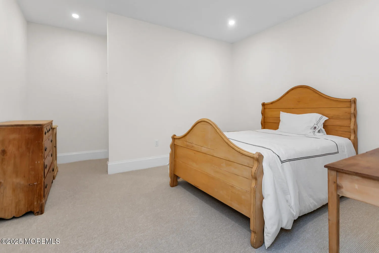 Rumson, New Jersey 07760, United States, 5 Bedrooms Bedrooms, ,7 BathroomsBathrooms,Residential,Active,196272