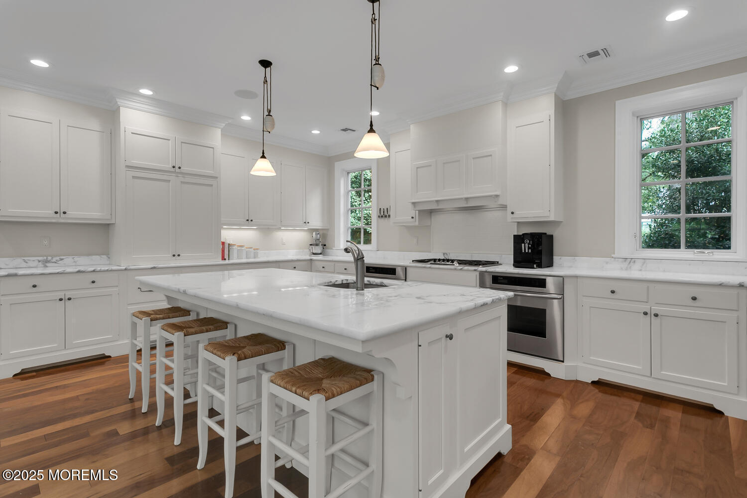 10 Edgewood Road