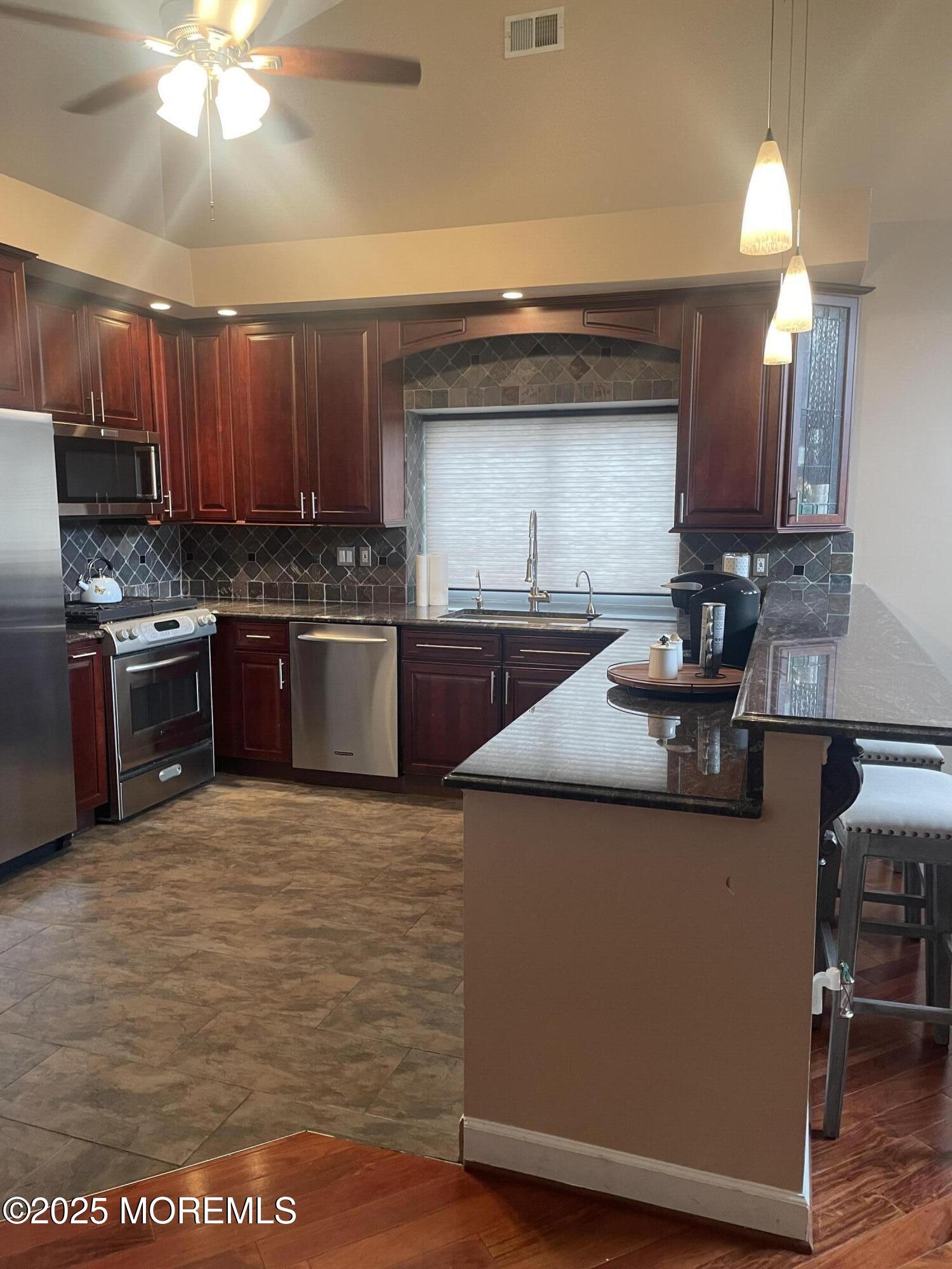 70 Canal Street, Sayreville, New Jersey image 3