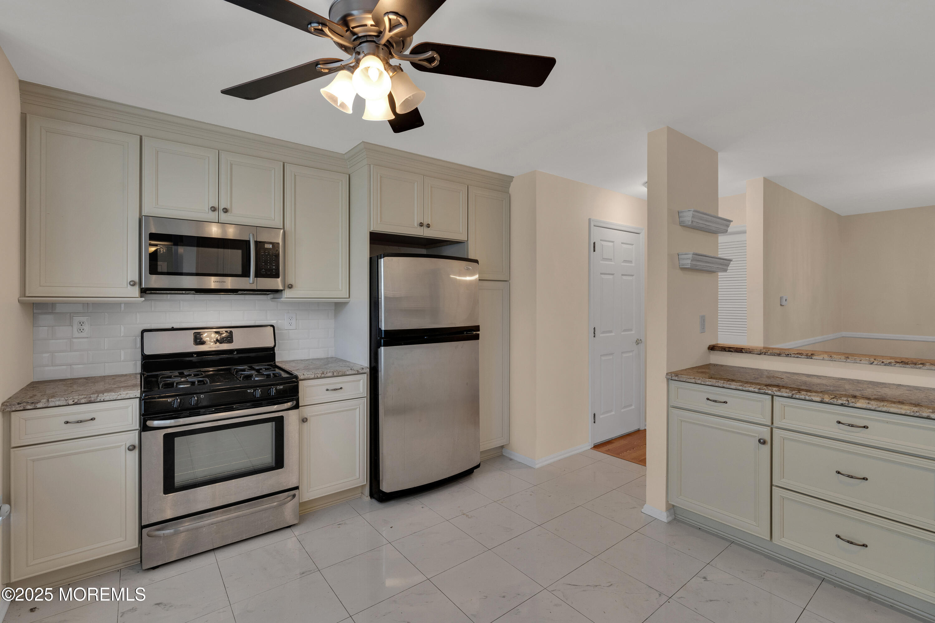 25 Madison Court, Tinton Falls, New Jersey image 7