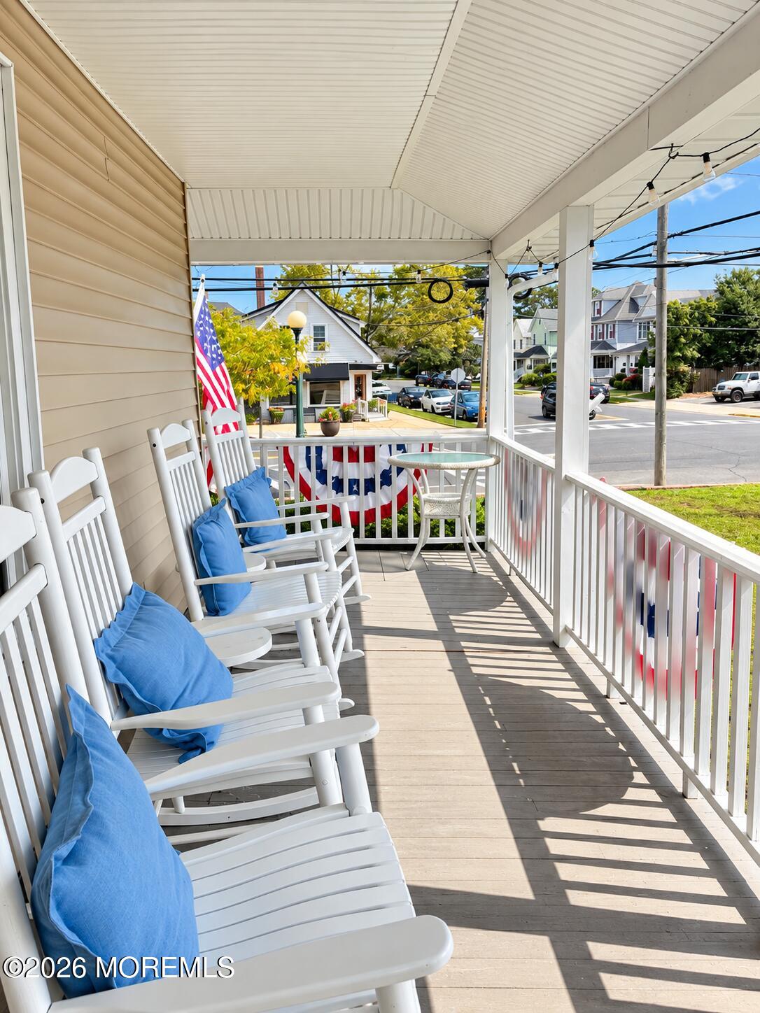 601 Main Street Summer
