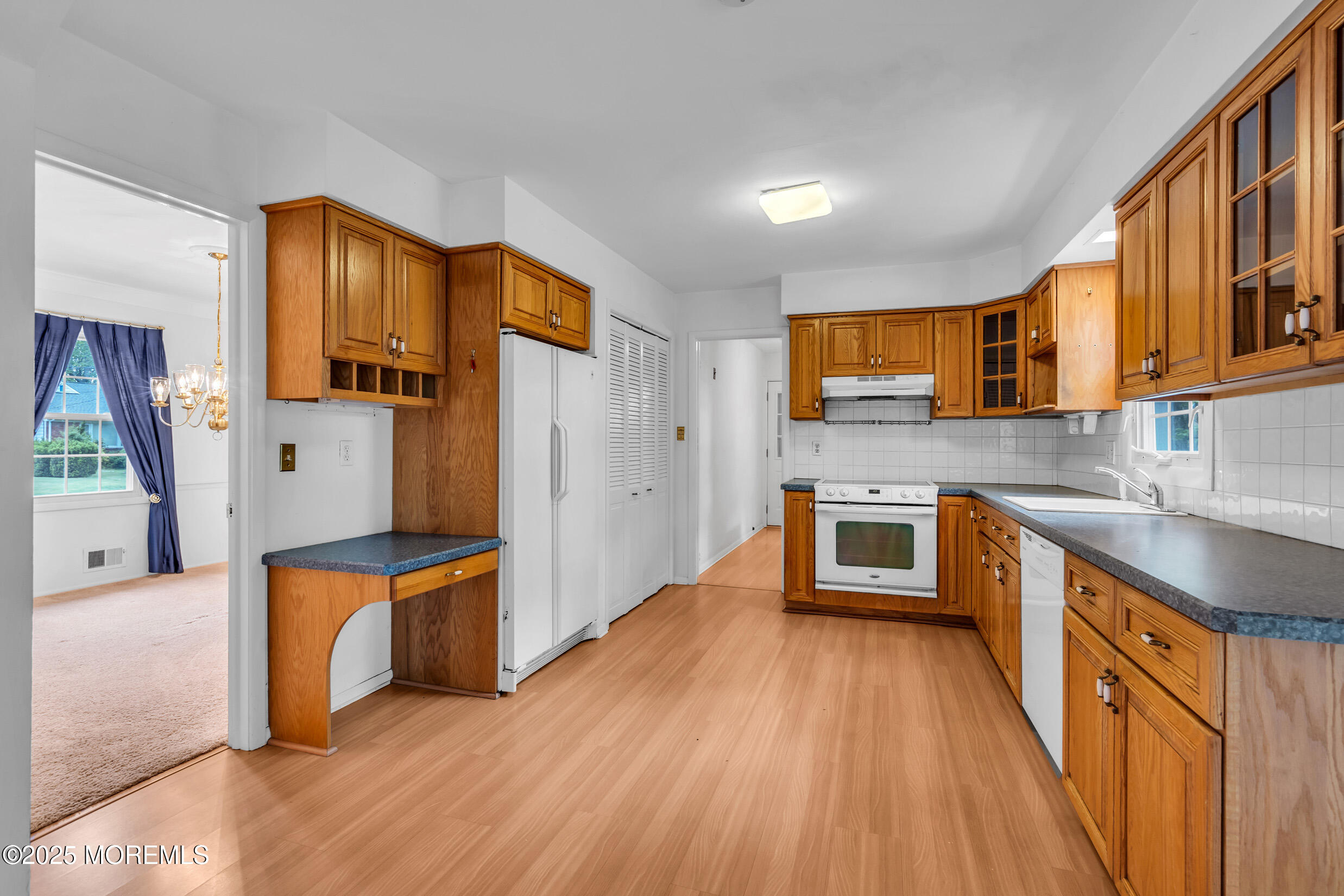 132 Tunes Brook Drive, Brick, New Jersey image 8