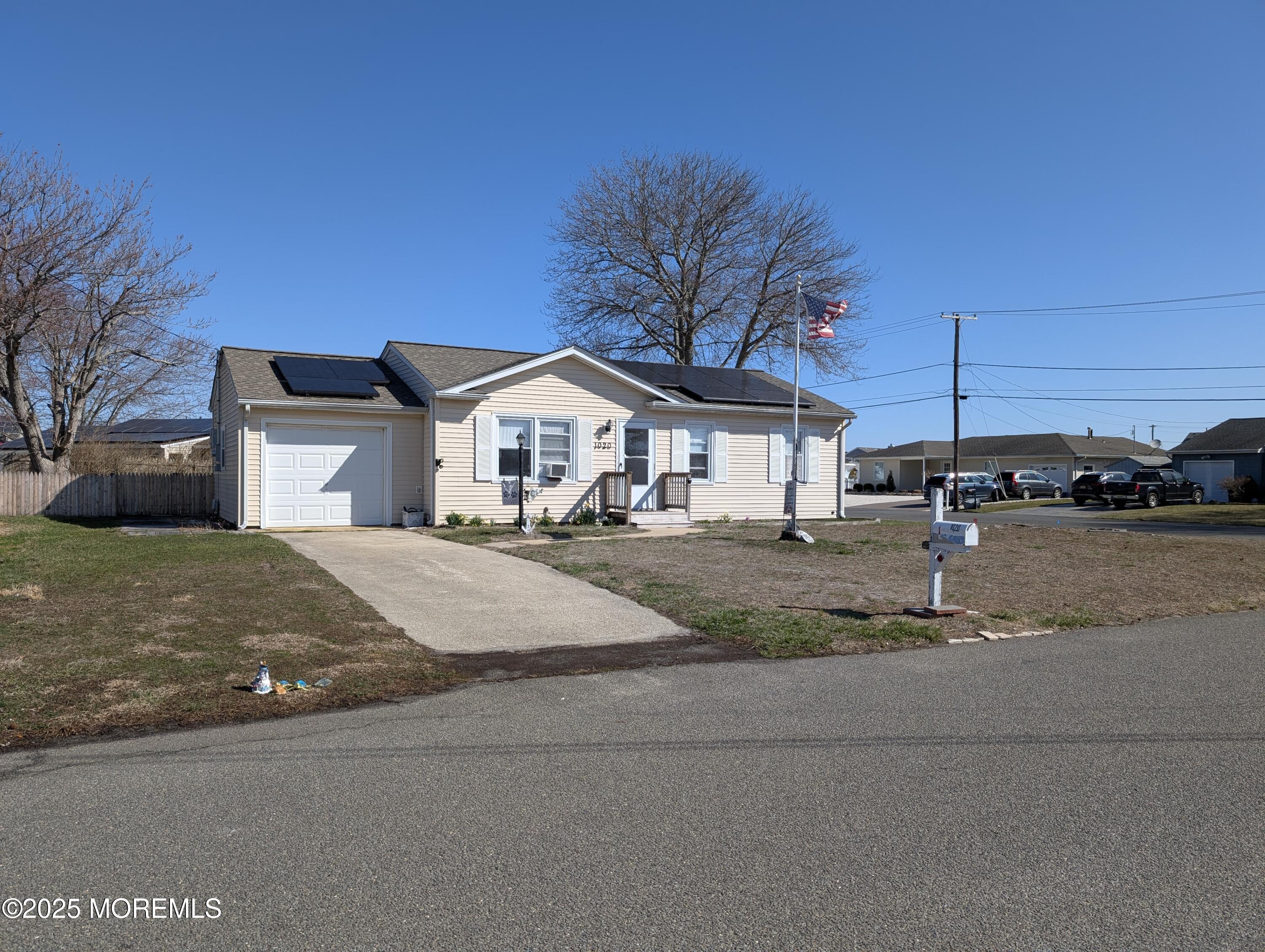 1020 Clubhouse Drive, Forked River, New Jersey image 2