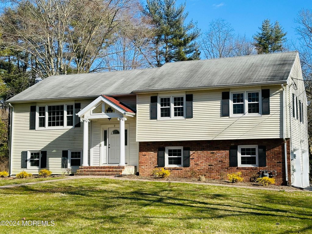 2 Sweet Briar Lane, Holmdel, NJ 07733, MLS 22405742 Howard Hanna