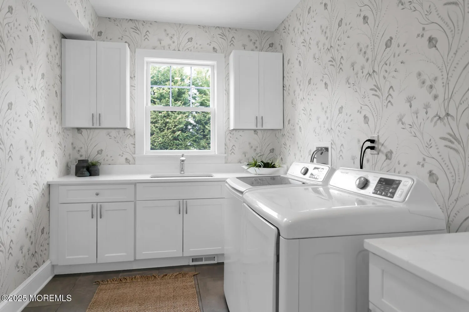 Monmouth Beach, New Jersey 07750, United States, 5 Bedrooms Bedrooms, ,5 BathroomsBathrooms,Residential,Active,83636