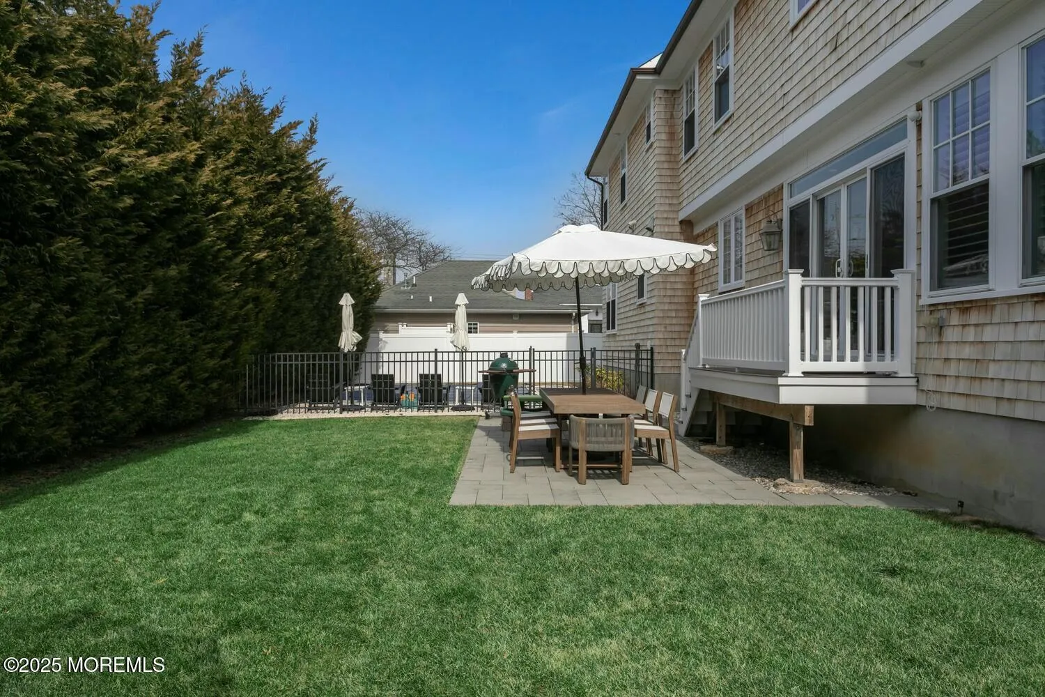 Monmouth Beach, New Jersey 07750, United States, 5 Bedrooms Bedrooms, ,5 BathroomsBathrooms,Residential,Active,83636