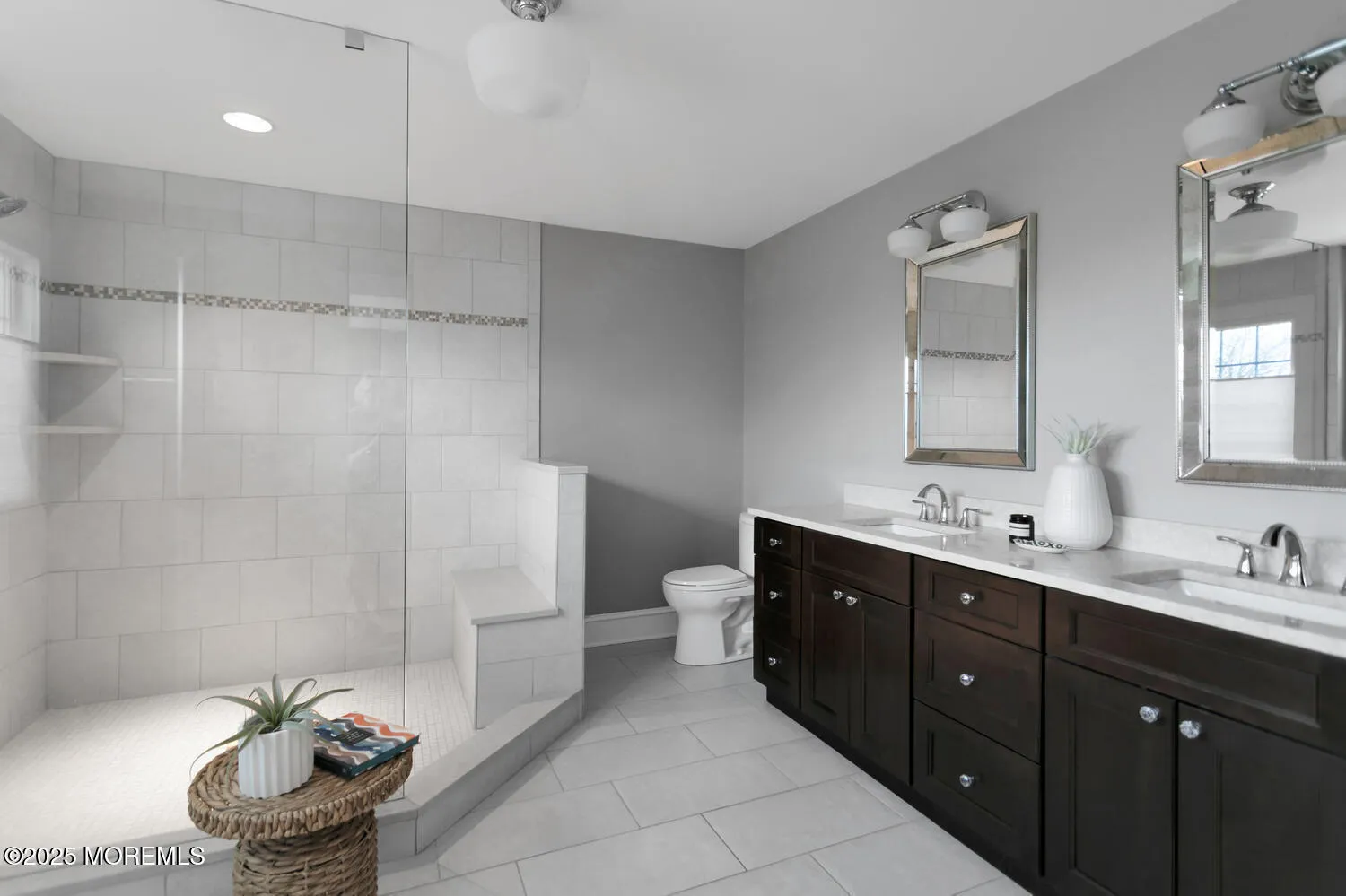 Monmouth Beach, New Jersey 07750, United States, 5 Bedrooms Bedrooms, ,5 BathroomsBathrooms,Residential,Active,83636