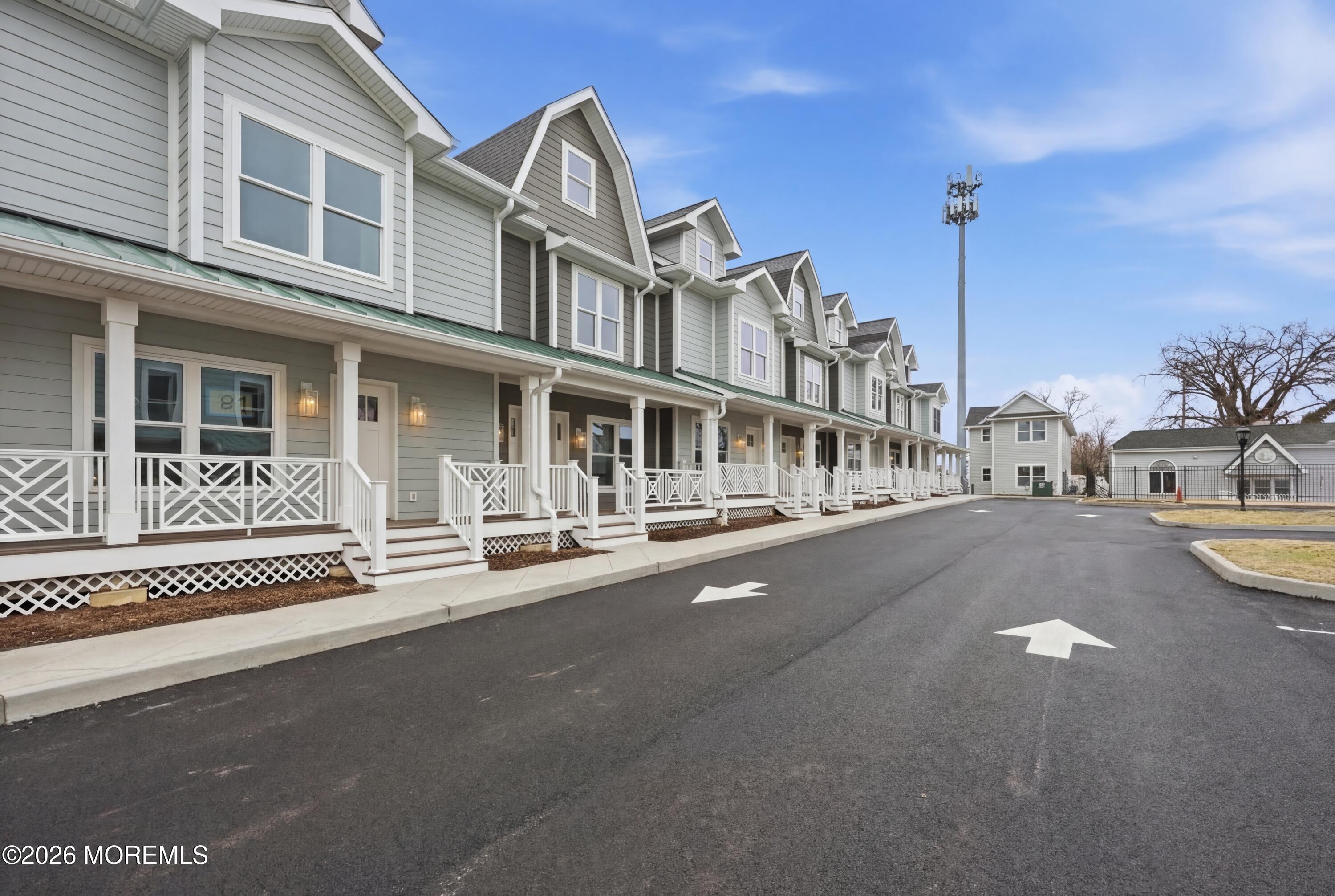 801 Main Street B4