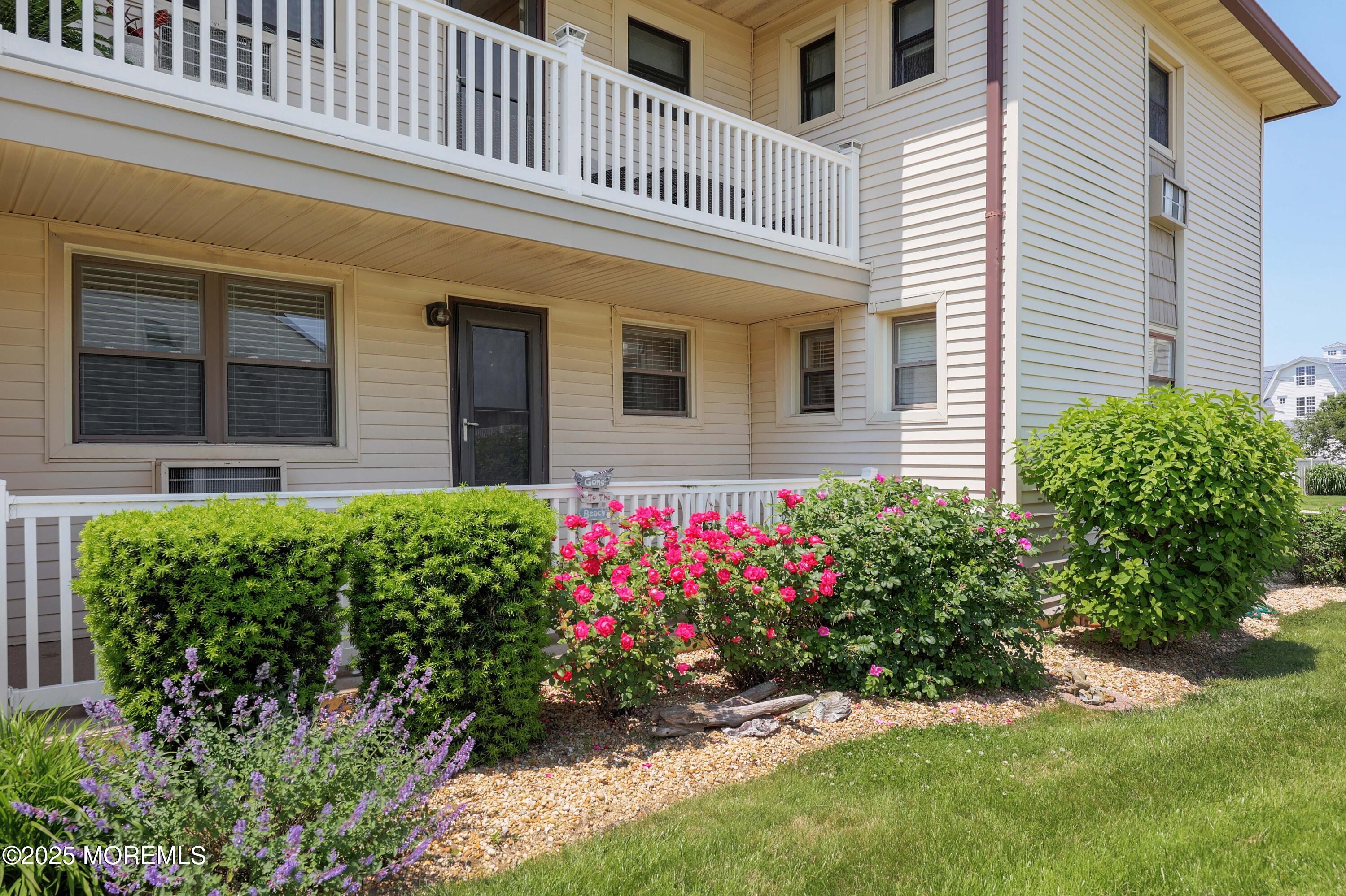 89 Wharfside Drive, Monmouth Beach, New Jersey image 1