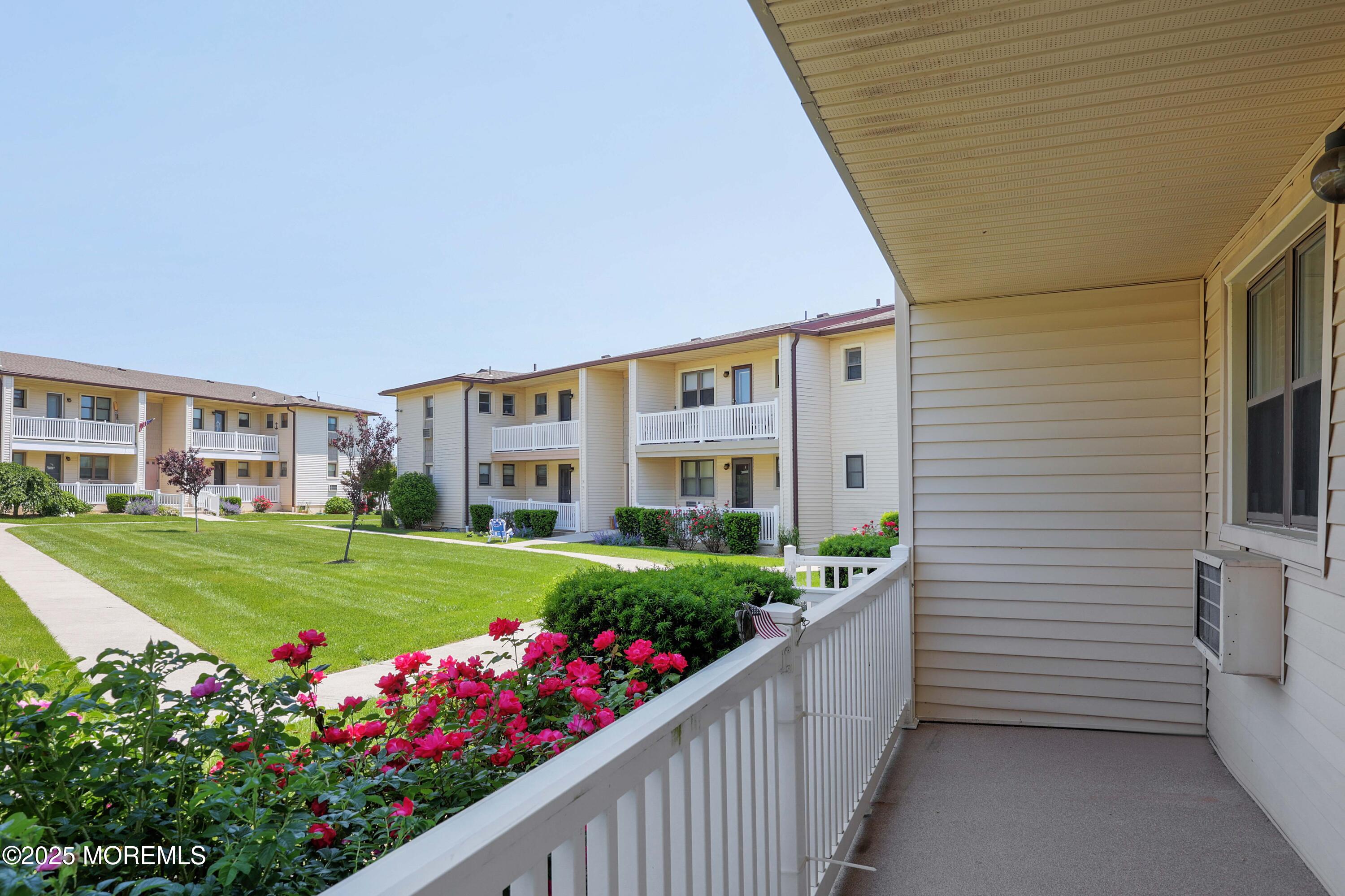 89 Wharfside Drive, Monmouth Beach, New Jersey image 20