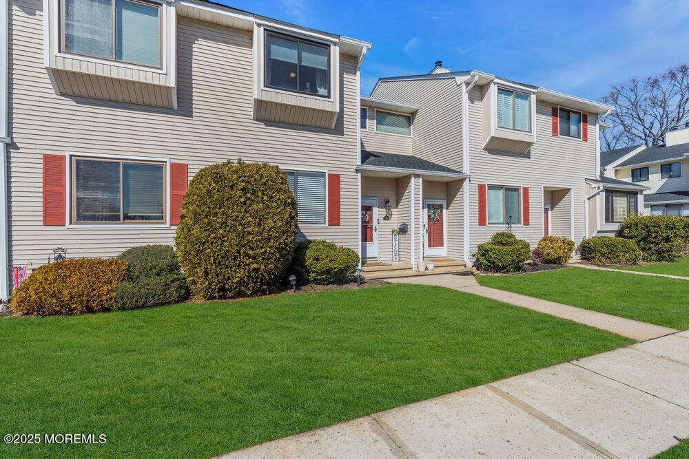 263 Clubhouse Drive, Middletown, New Jersey image 38