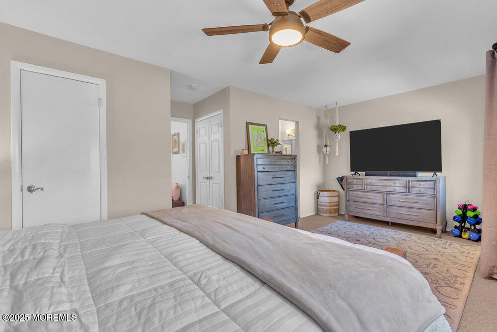 263 Clubhouse Drive, Middletown, New Jersey image 24