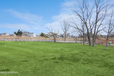 MLS: 22506811